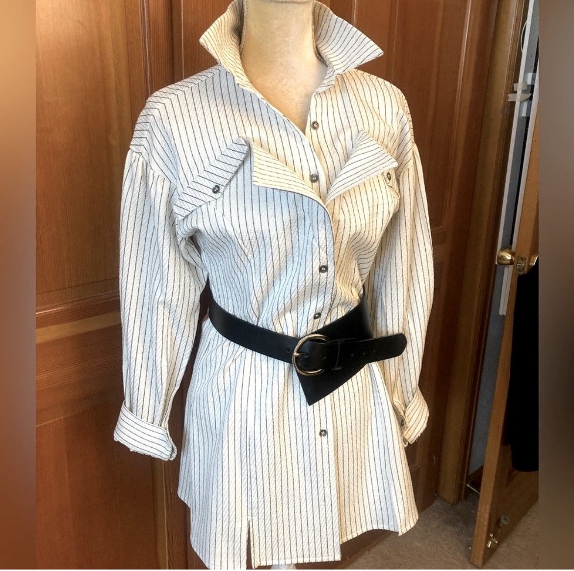 Designer × Other NWT, Lavishly Paris Women’s Elite Designer Layered Blazer Size M / US 6-8 / IT 42-44 - 2 Thumbnail