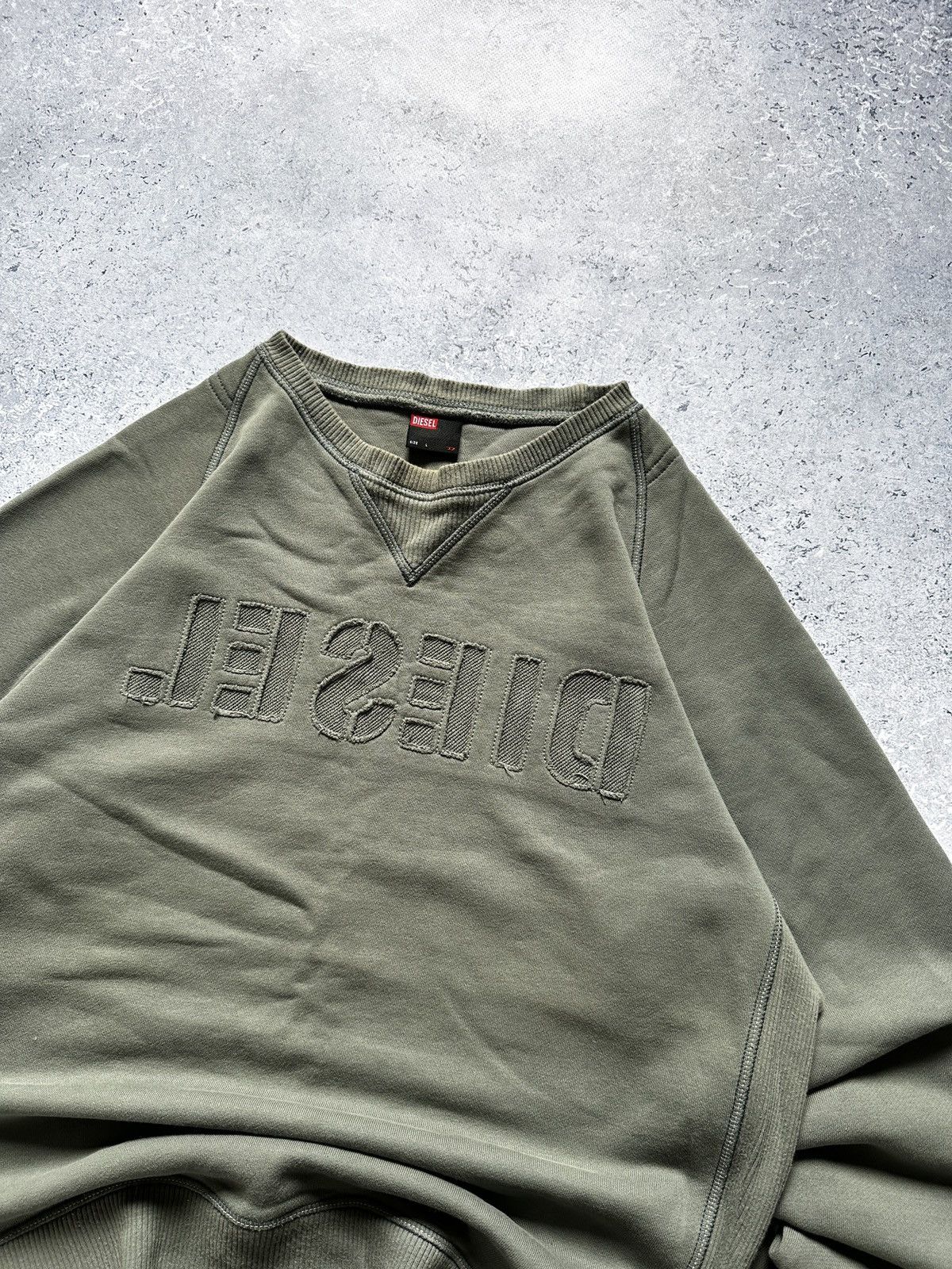 Diesel × Vintage Vintage Diesel Reversed Logo Sweatshirt Olive Spellout Faded Size US L / EU 52-54 / 3 - 2 Thumbnail