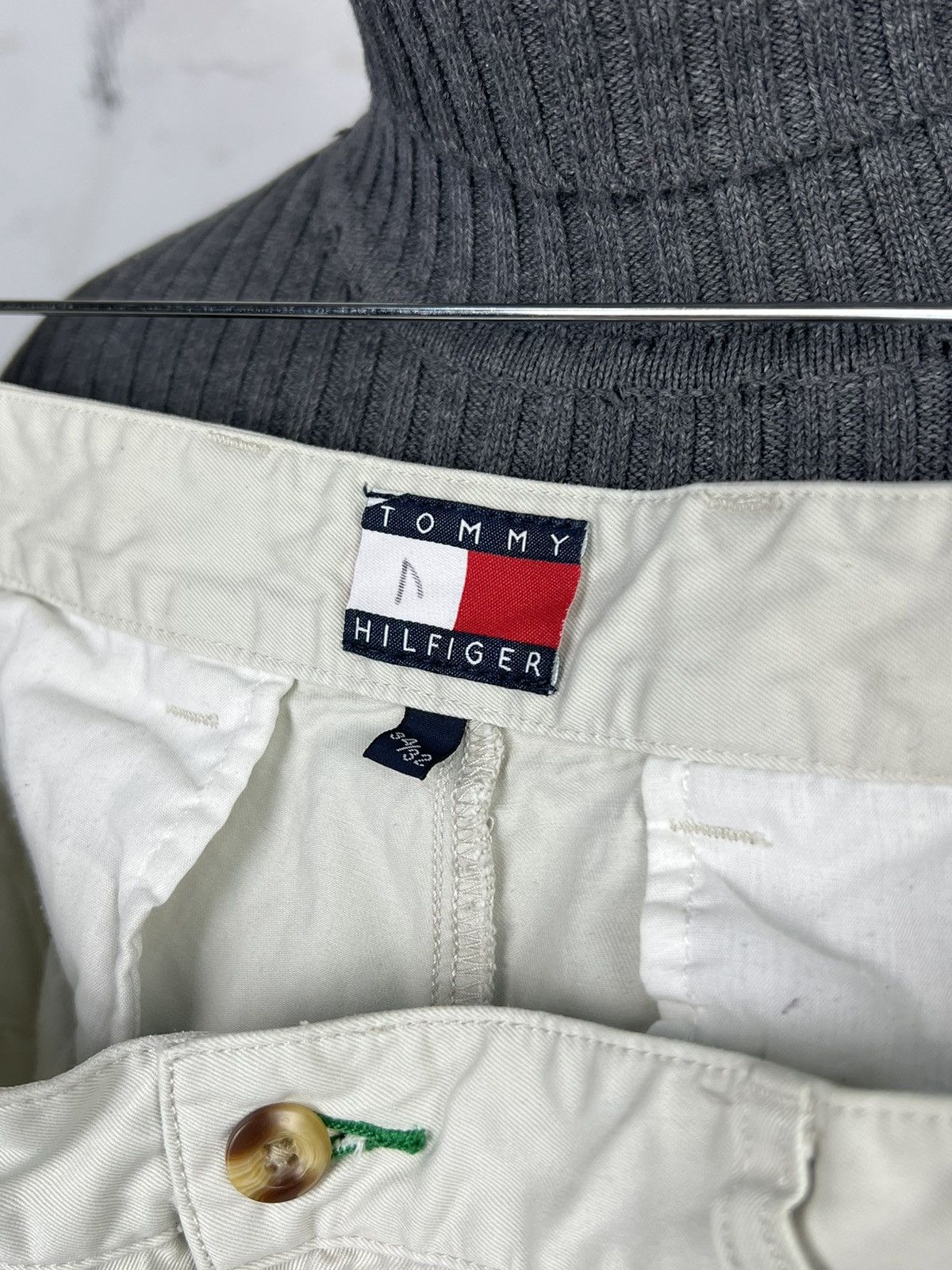 Tommy Hilfiger Vintage Tommy Hilfiger Pants Size 34 - 32 Size US 34 / EU 50 - 8 Thumbnail