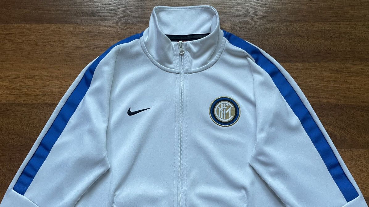 Nike INTER MILAN NIKE N98 2017/2018 FOOTBALL SOCCER ANTHEM JACKET Size US S / EU 44-46 / 1 - 2 Thumbnail