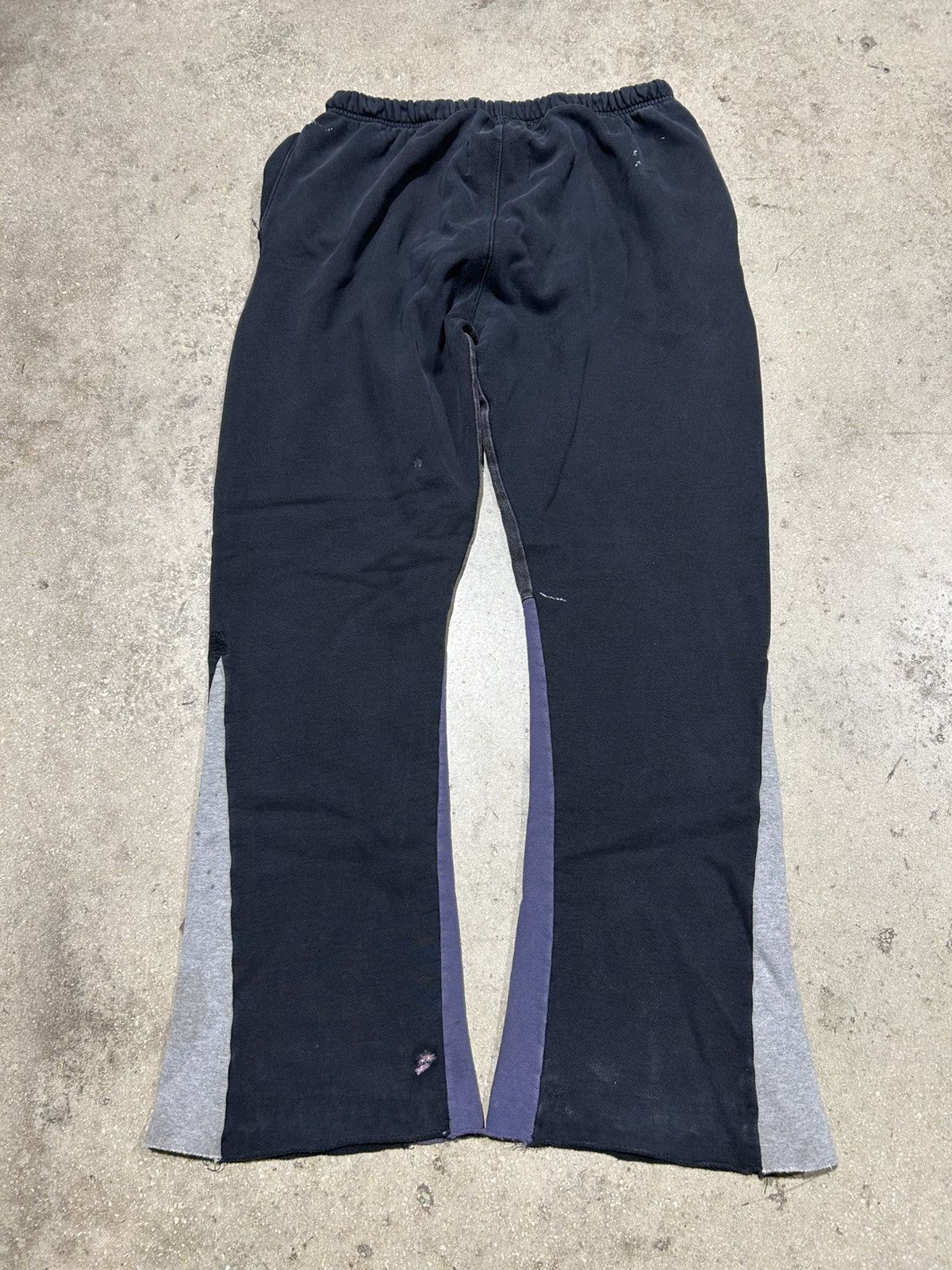 Gallery Dept. Gallery Dept Flare Sweatpant Size US 38 / EU 54 - 5 Thumbnail