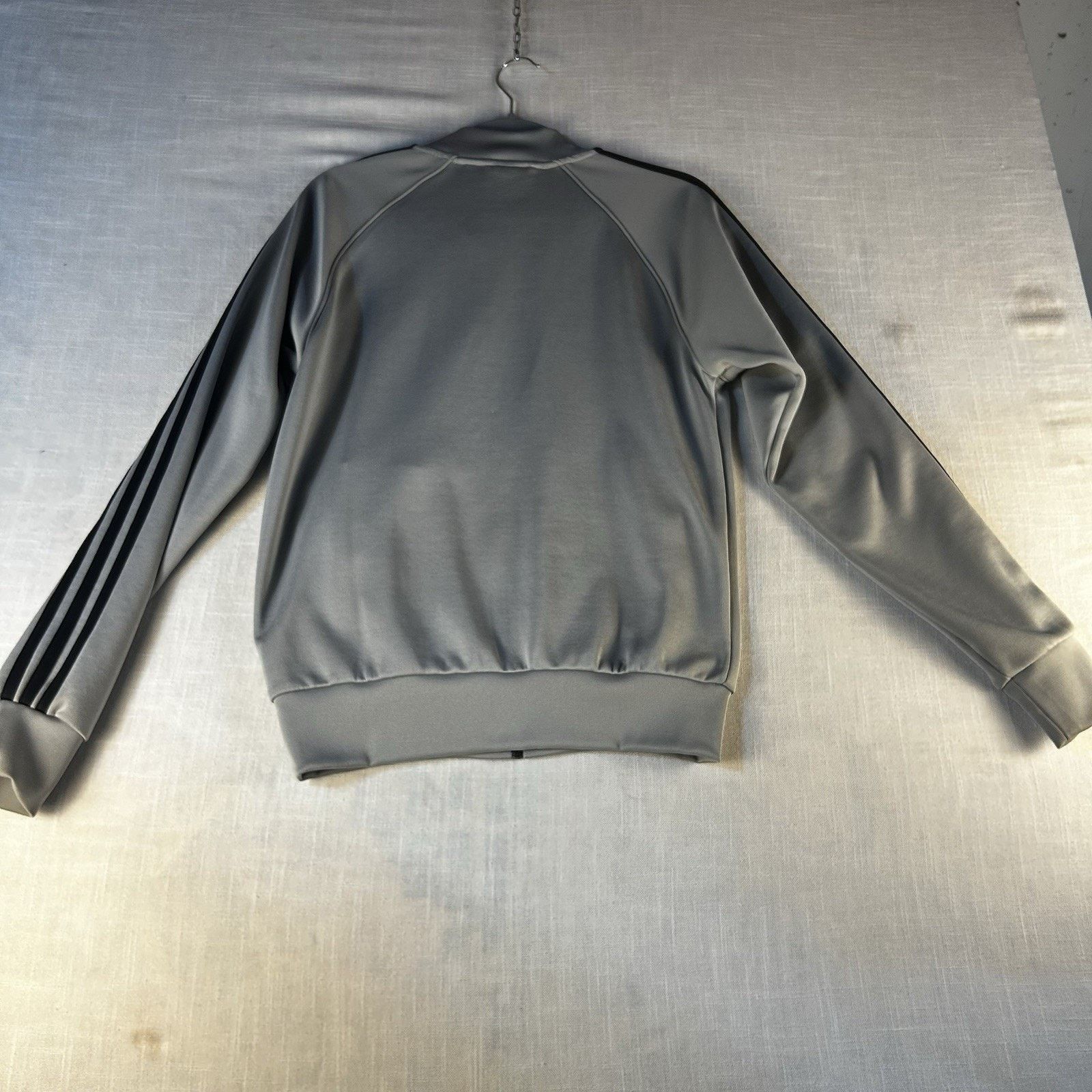 Adidas ADIDAS Size S Men’s Gray Front Pocket Sweatshirt Zip Up Size US S / EU 44-46 / 1 - 7 Thumbnail