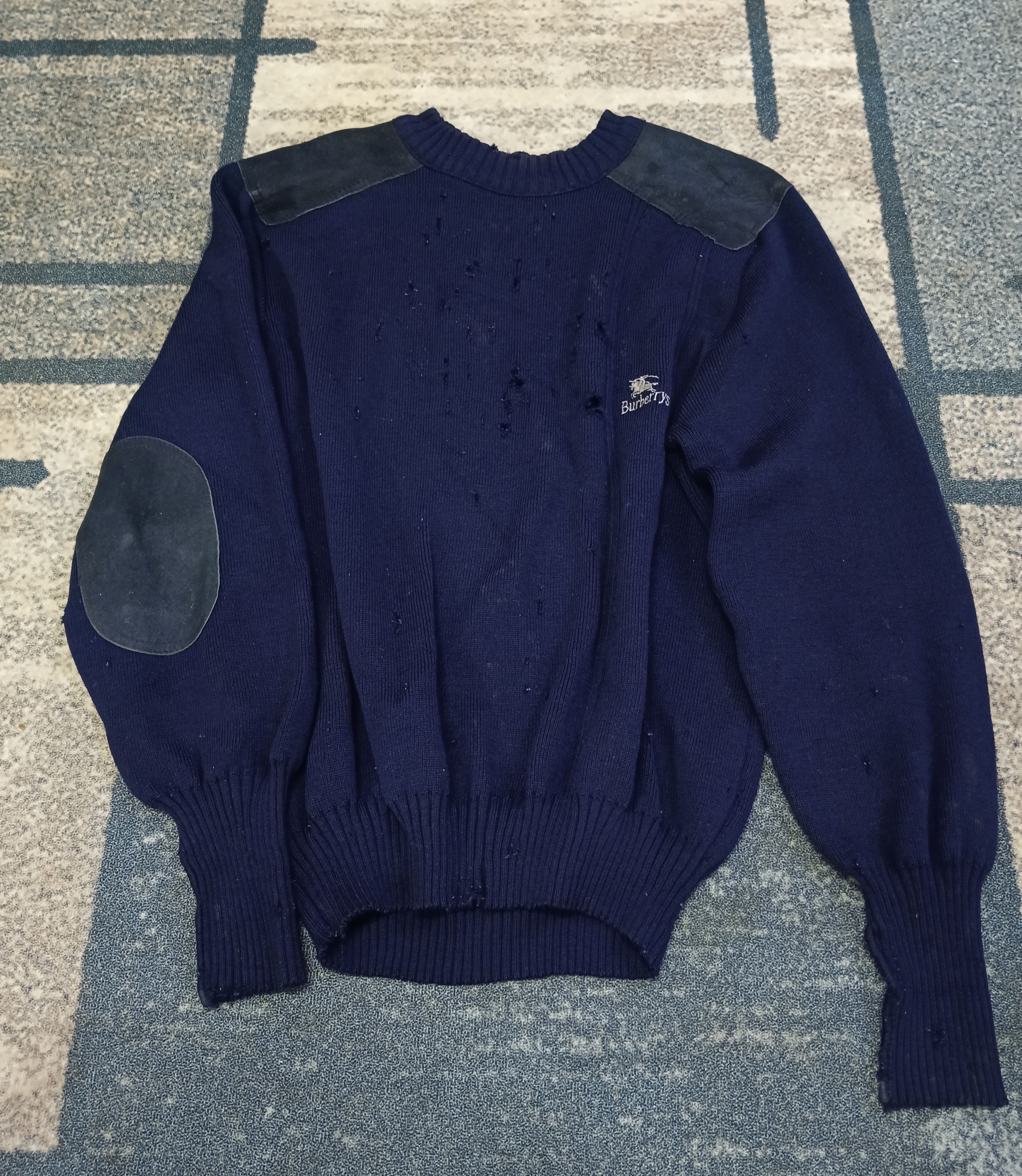 Burberry SICK🔥THRASHED BURBERRY KNITWEAR Size US M / EU 48-50 / 2 - 2 Thumbnail