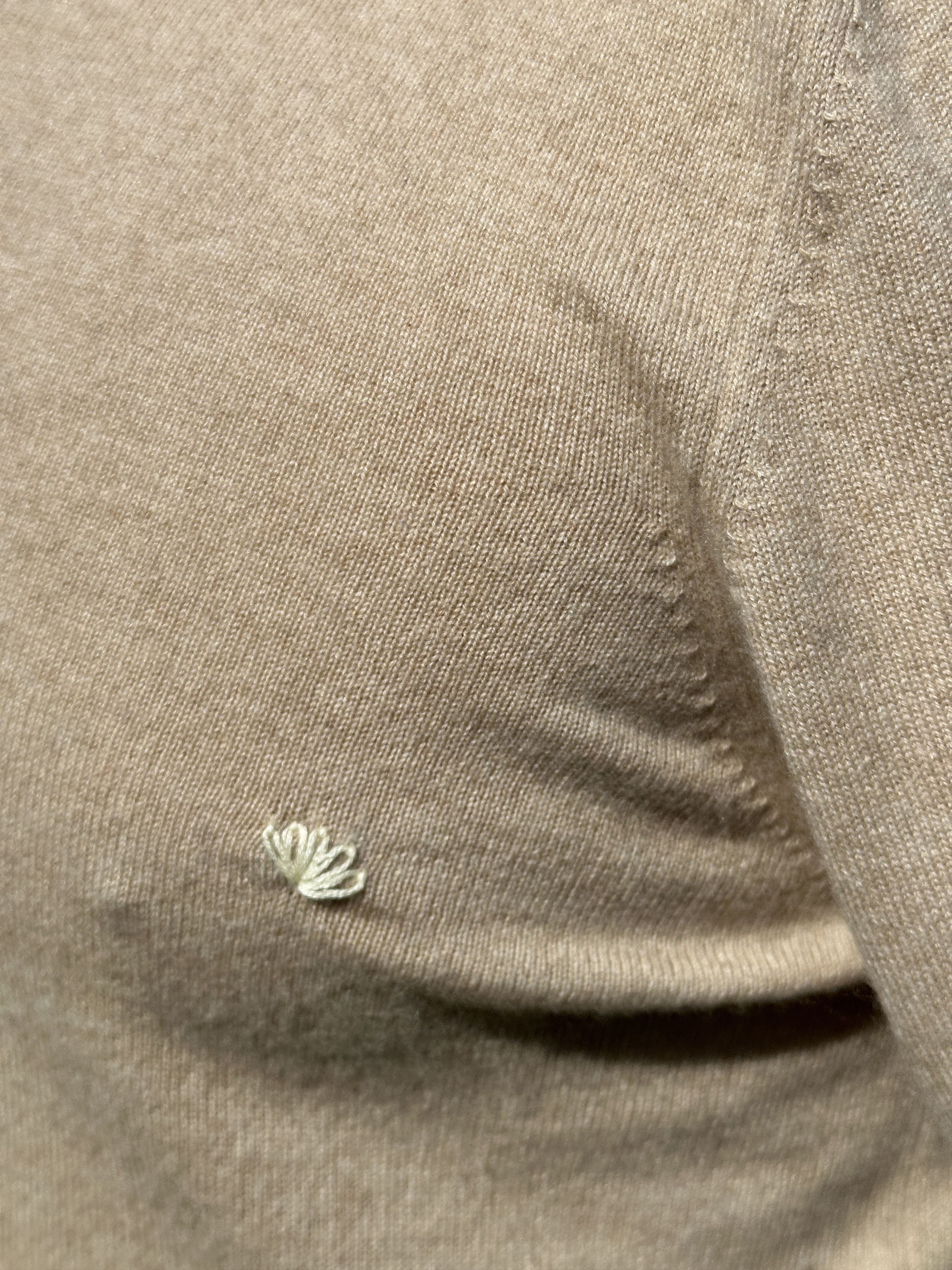 Brunello Cucinelli Pure Cashmere Brunello Cucinelli Light V Neck Size 52 L XL Size US L / EU 52-54 / 3 - 15 Thumbnail