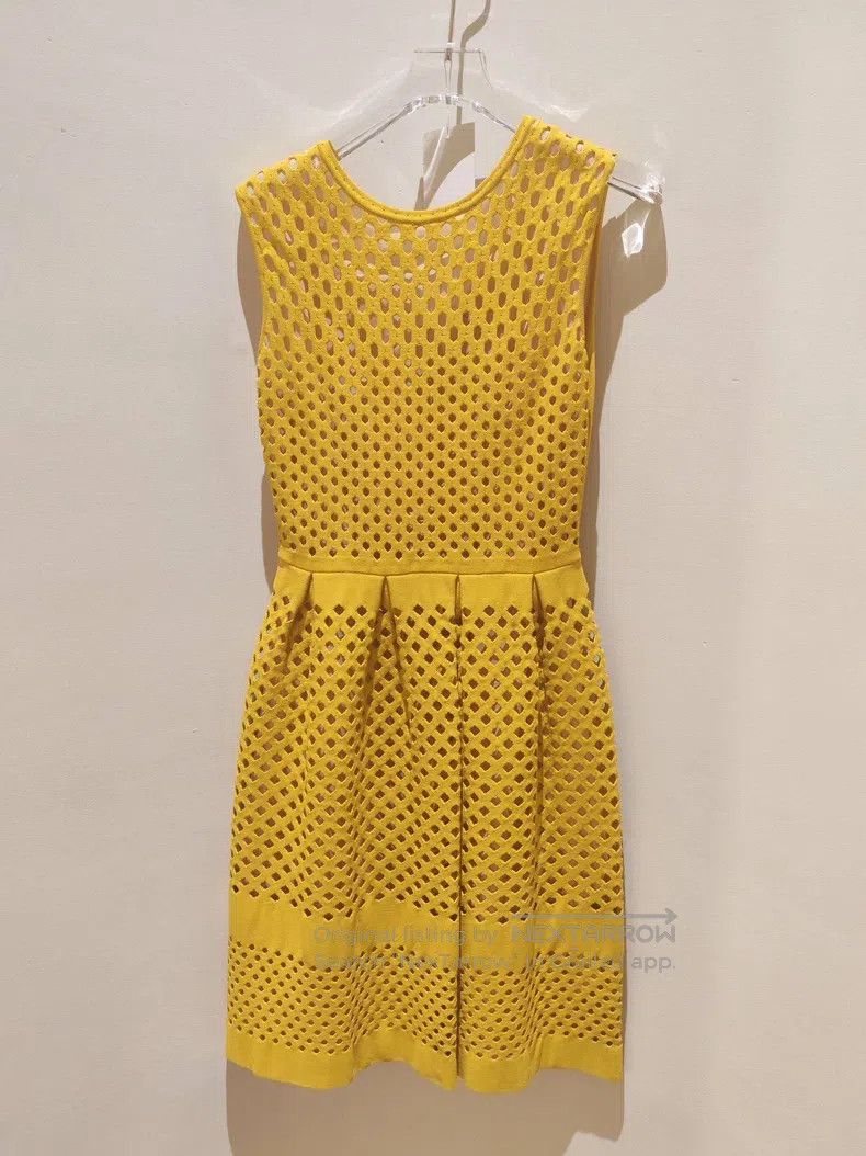 Fendi Fendi Bright Yellow Openwork Knitted Dress, Mulberry Silk Size XS / US 0-2 / IT 36-38 - 4 Thumbnail