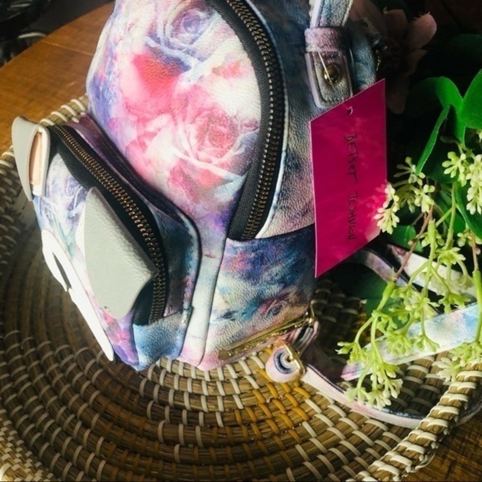 Designer Betsey Johnson Floral Backpack NWT Size ONE SIZE - 3 Thumbnail