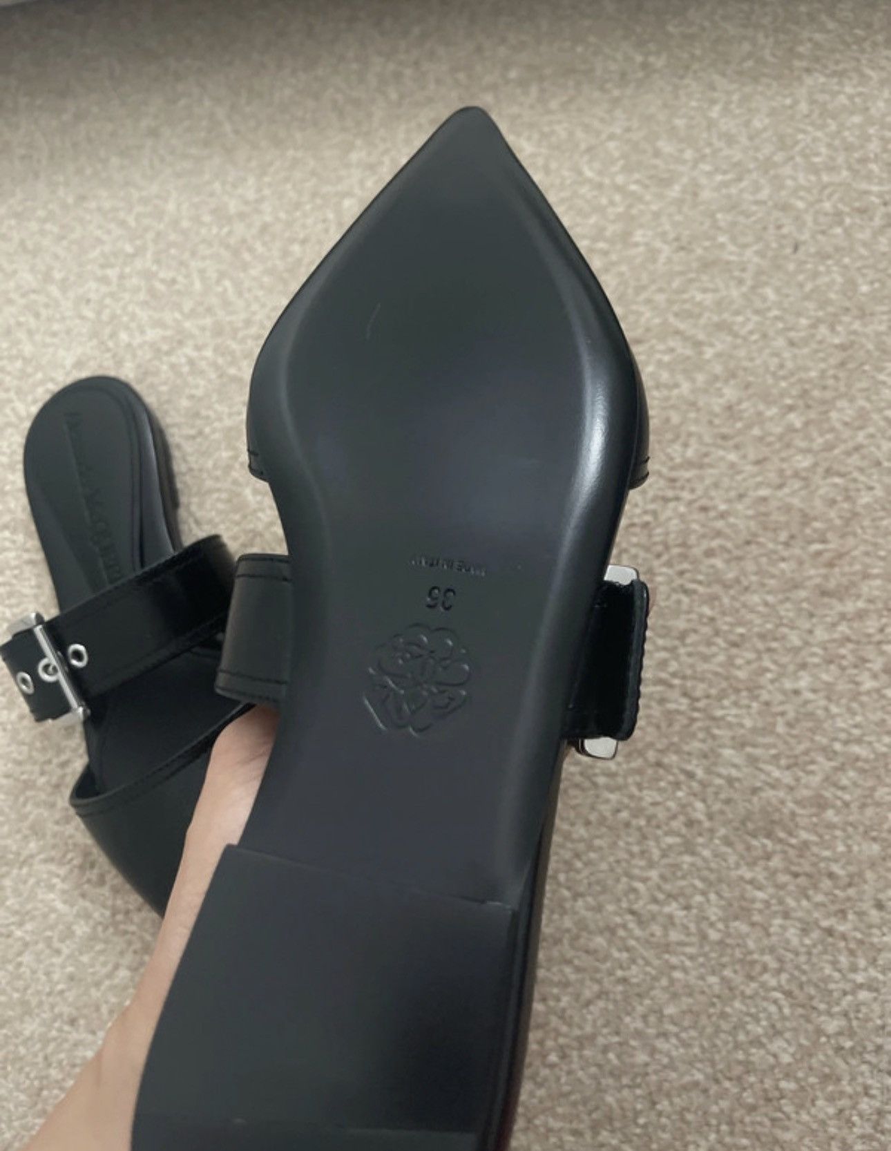 Alexander McQueen Alexander McQueen buckled leather mules. UK2-2.5, EU35 Size US 5 / IT 35 - 7 Thumbnail