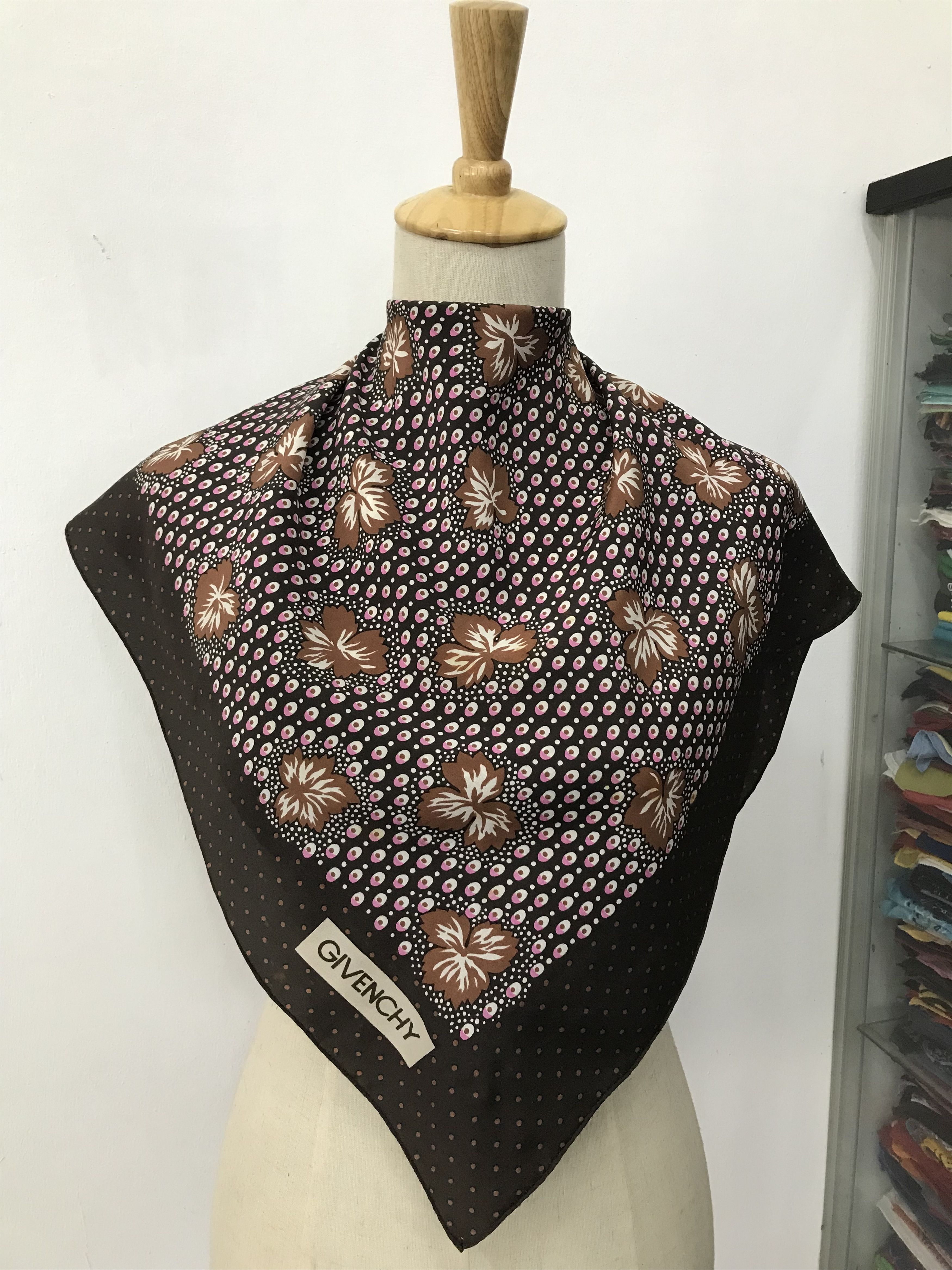 Vintage Vintage Givenchy Silk Scarf Size ONE SIZE - 1 Thumbnail