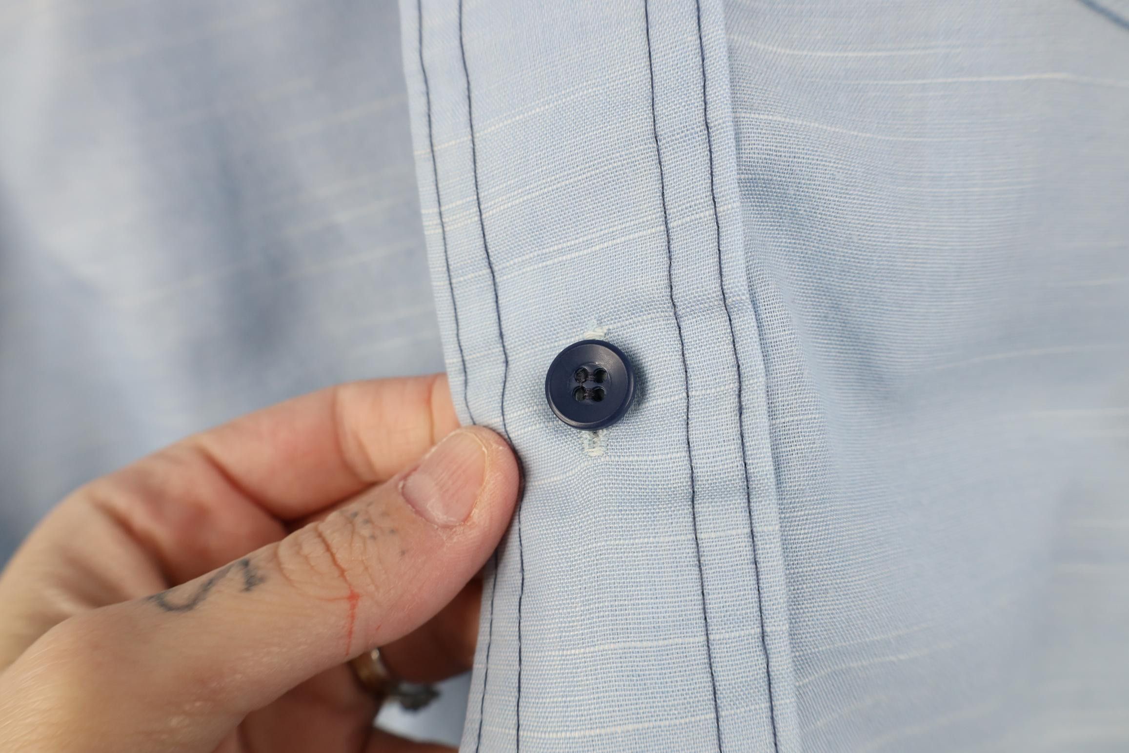 Vintage Vintage 70s Streetwear Sheer Chambray Button Shirt USA Size US M / EU 48-50 / 2 - 6 Thumbnail