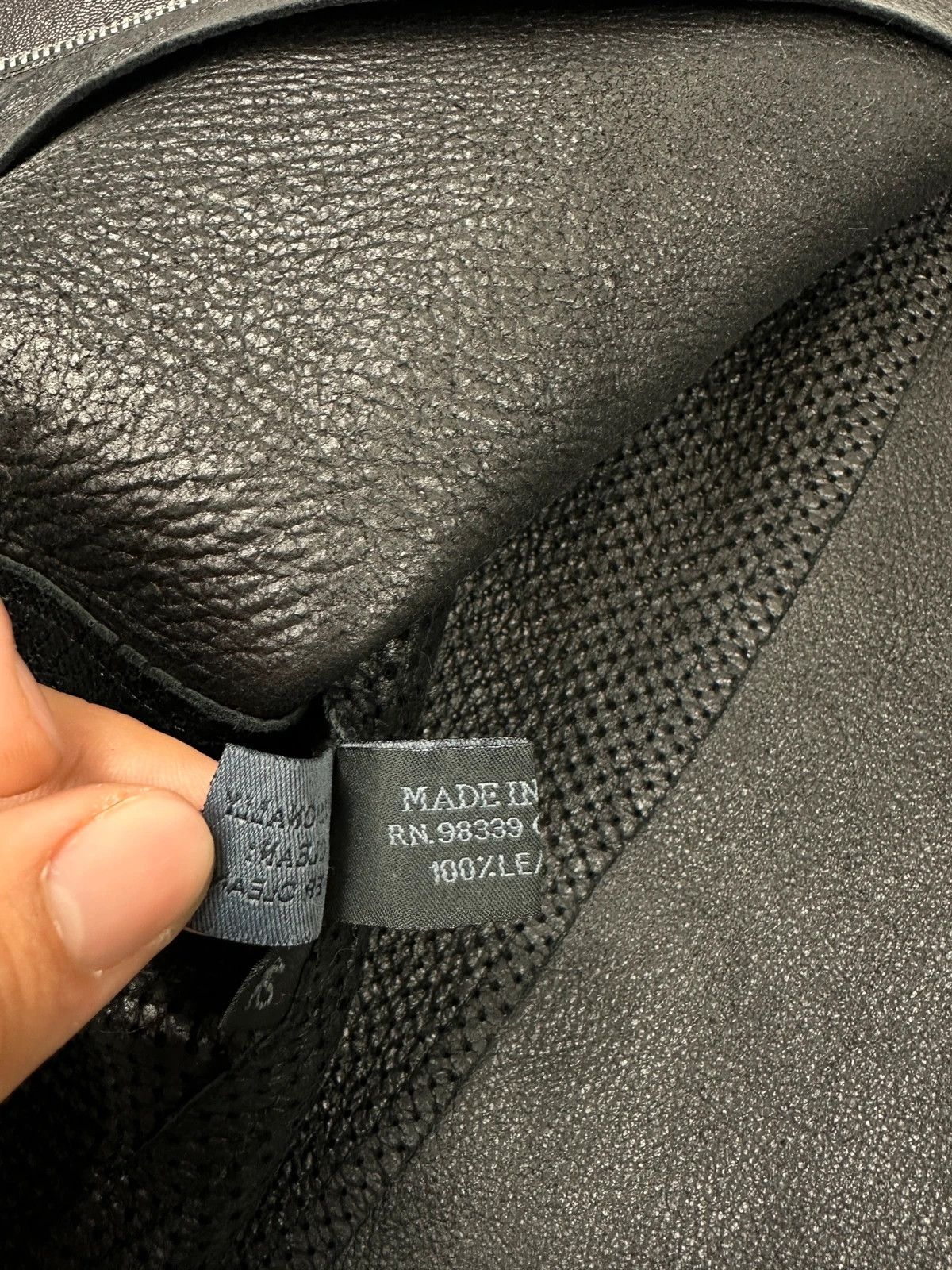 Prada Prada Milano FW1999 Black Perforated Leather Jacket Size S / US 4 / IT 40 - 14 Thumbnail