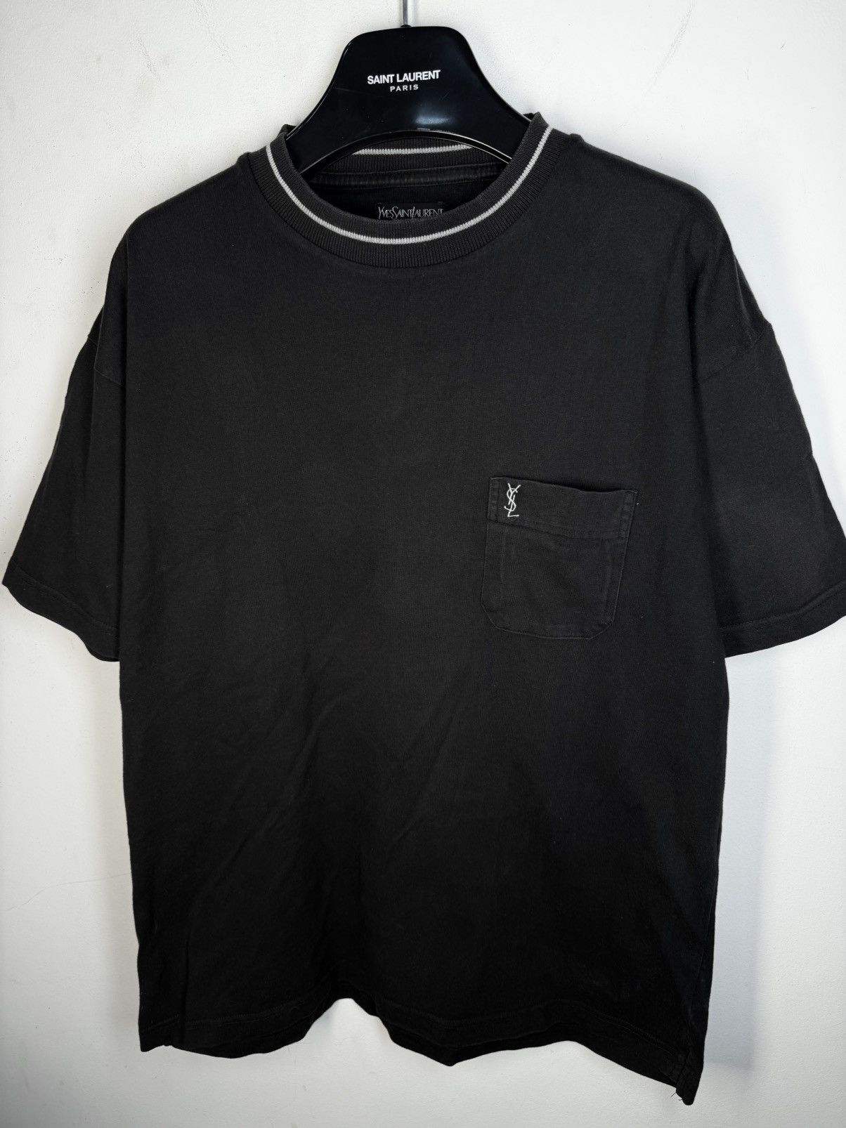Yves Saint Laurent 90s Black YSL T-shirt Size US L / EU 52-54 / 3 - 14 Thumbnail