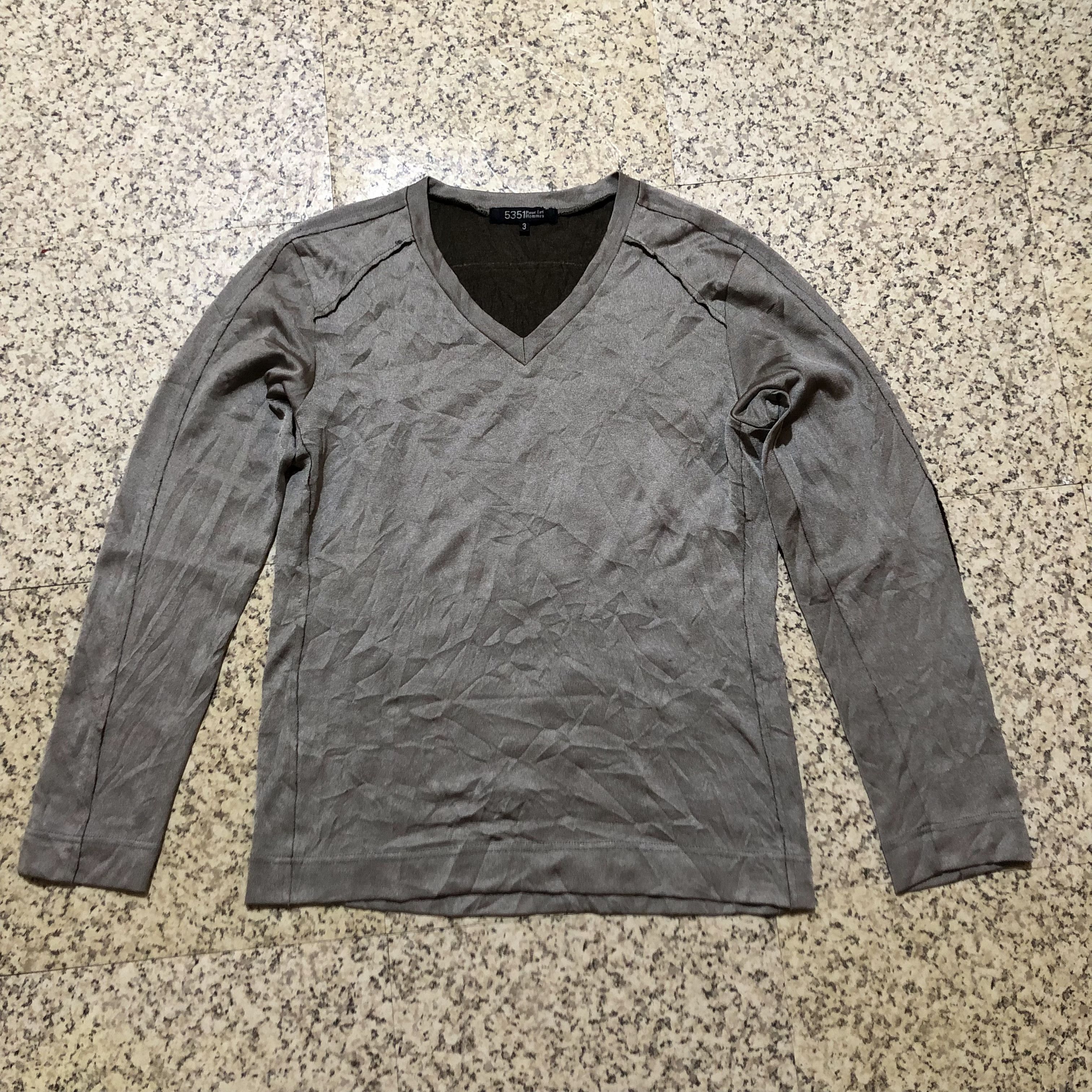 5351 POUR LES HOMMES 5351 Pour Les Hommes Textured Wrinkle V-Neck Long Sleeve Size US S / EU 44-46 / 1 - 1 Thumbnail