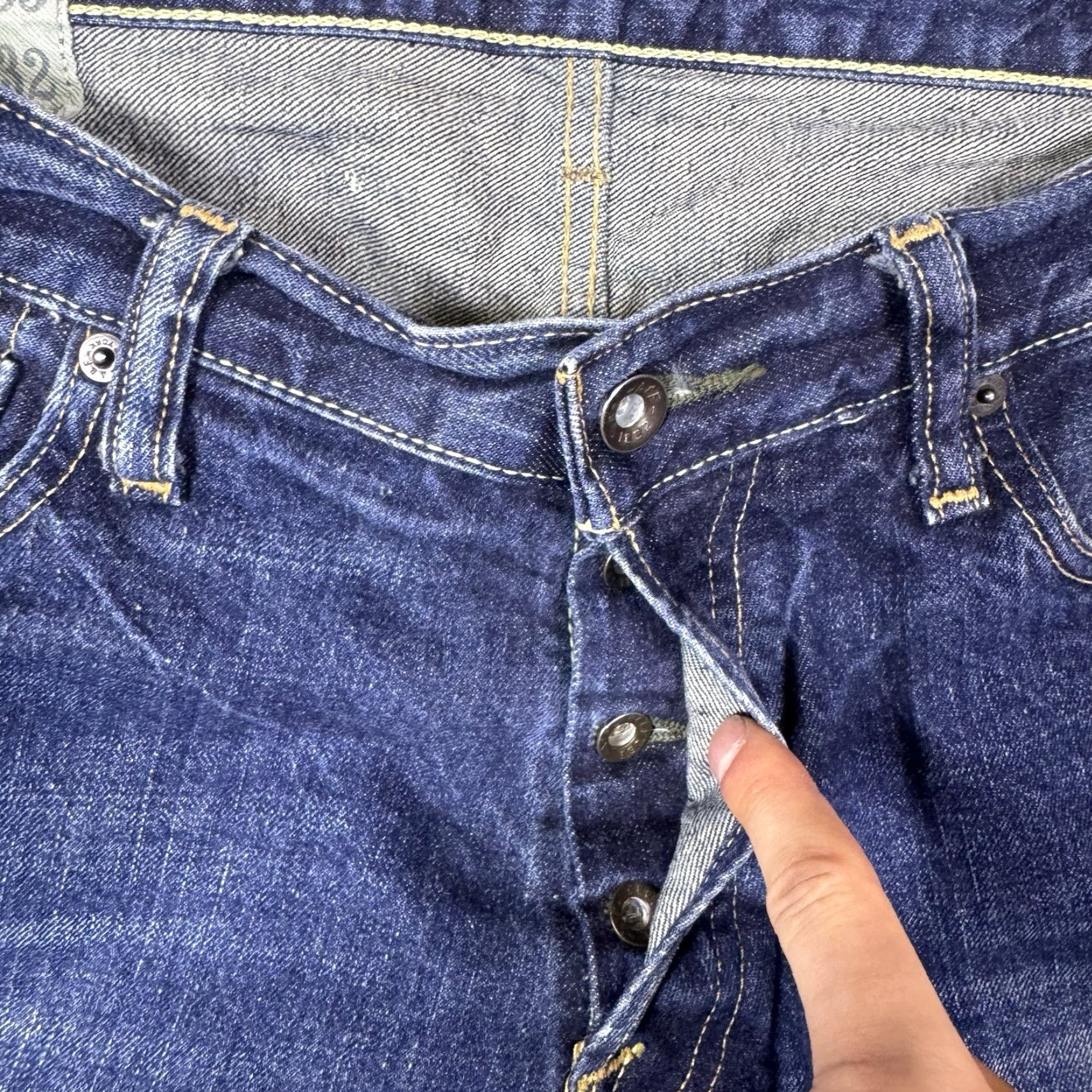 Abercrombie & Fitch Abercrombie & Fitch Kilburn Jeans Men 36x32 Vintage Lowrise Boot Whisker Denim Y2K Jeans Regular 5-Pocket Blue Mens Size US 36 / EU 52 - 4 Thumbnail