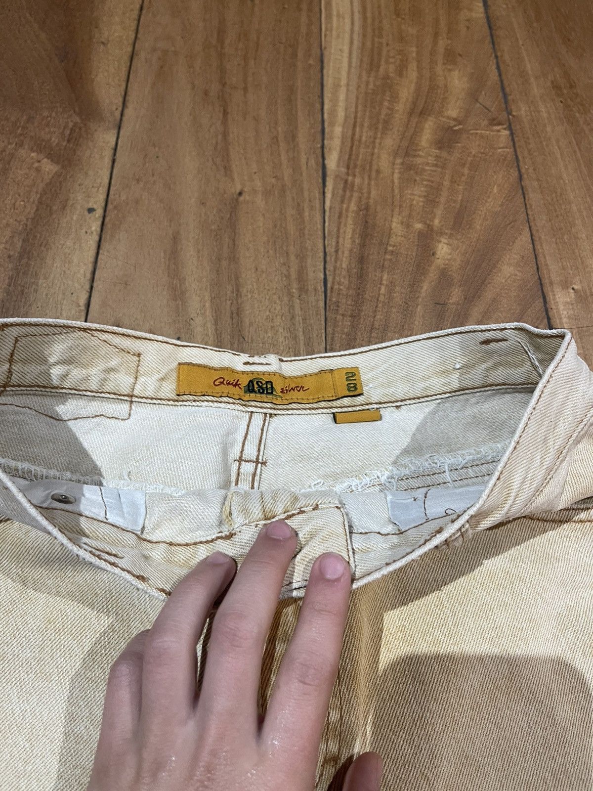 Quicksilver Vintage Beige Quiksilver shorts Baggy 90s 29 Y2K Surfwear lg Size US 29 - 2 Thumbnail