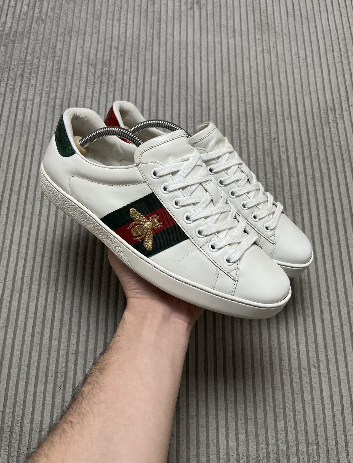 Gucci Gucci Ace Bee Leather Sneakers 00s Size US 6.5 / EU 39-40 - 1 Thumbnail