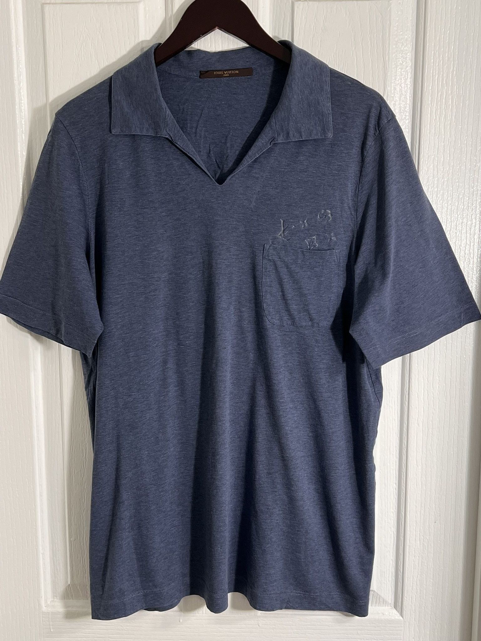 Louis Vuitton LOUIS VUITTON V-Neck Polo Shirt Short Sleeve Pocket Blue XXL Size US L / EU 52-54 / 3 - 1 Thumbnail