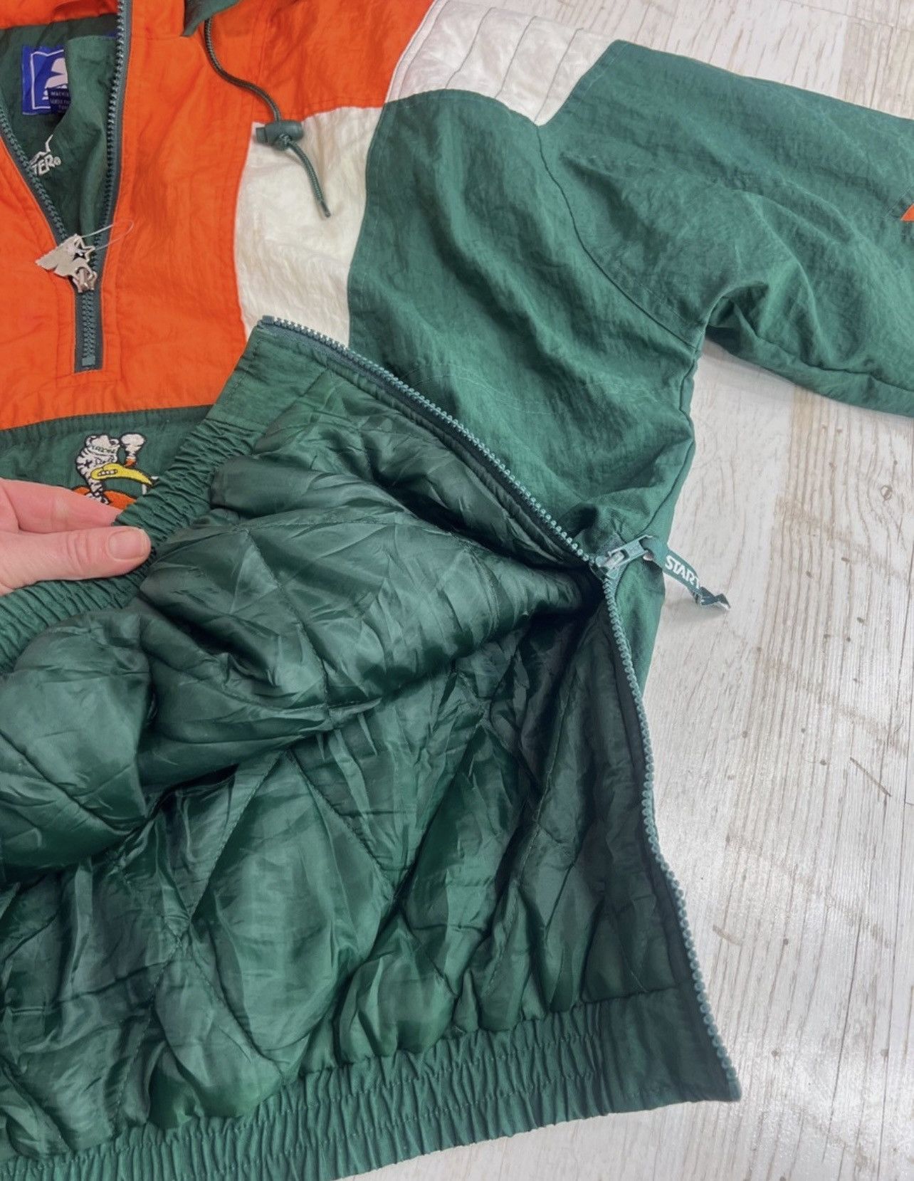 Starter Vintage Starter Miami Hurricanes Jacket – 90s – Size S Size US S / EU 44-46 / 1 - 6 Thumbnail