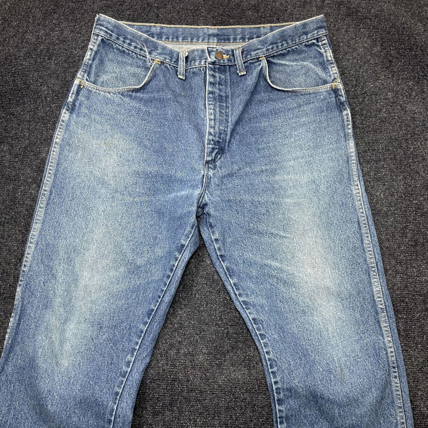 Denime Vintage Rustler Jeans Mens 36x30 Blue Medium Wash Denim Straight Leg USA Casual Mens Size US 36 / EU 52 - 2 Thumbnail