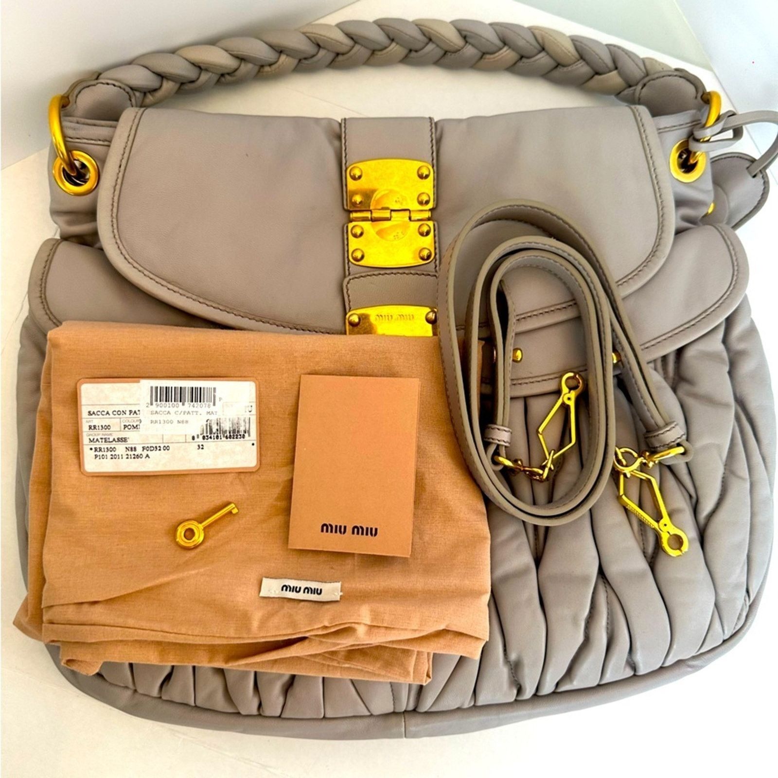 Miu Miu Miu Miu Matelassé Leather 2-Way Shoulder Bag Size ONE SIZE - 15 Thumbnail