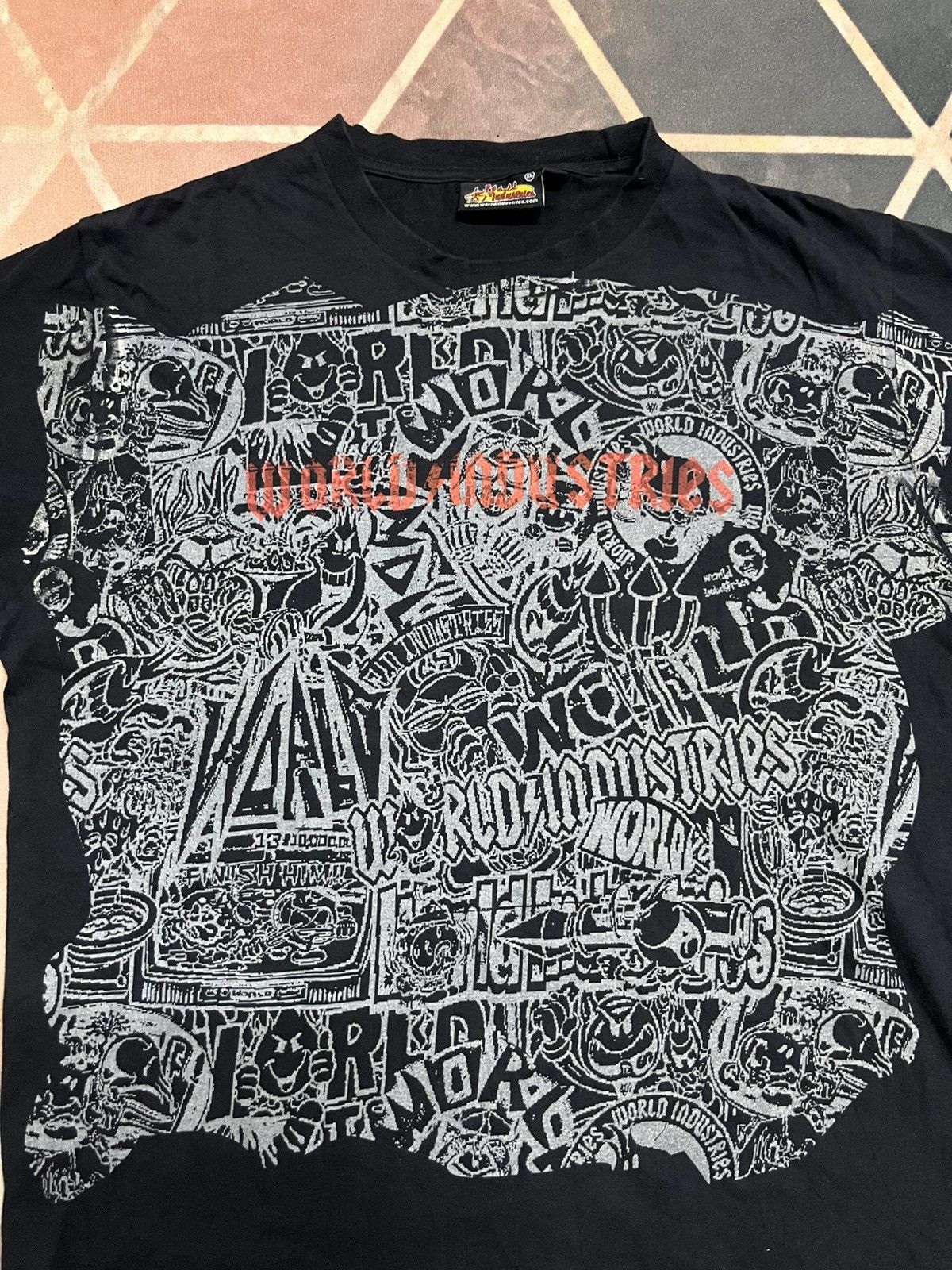 World Industries World industries skateboard overprint fullprint ter Size US XL / EU 56 / 4 - 4 Thumbnail