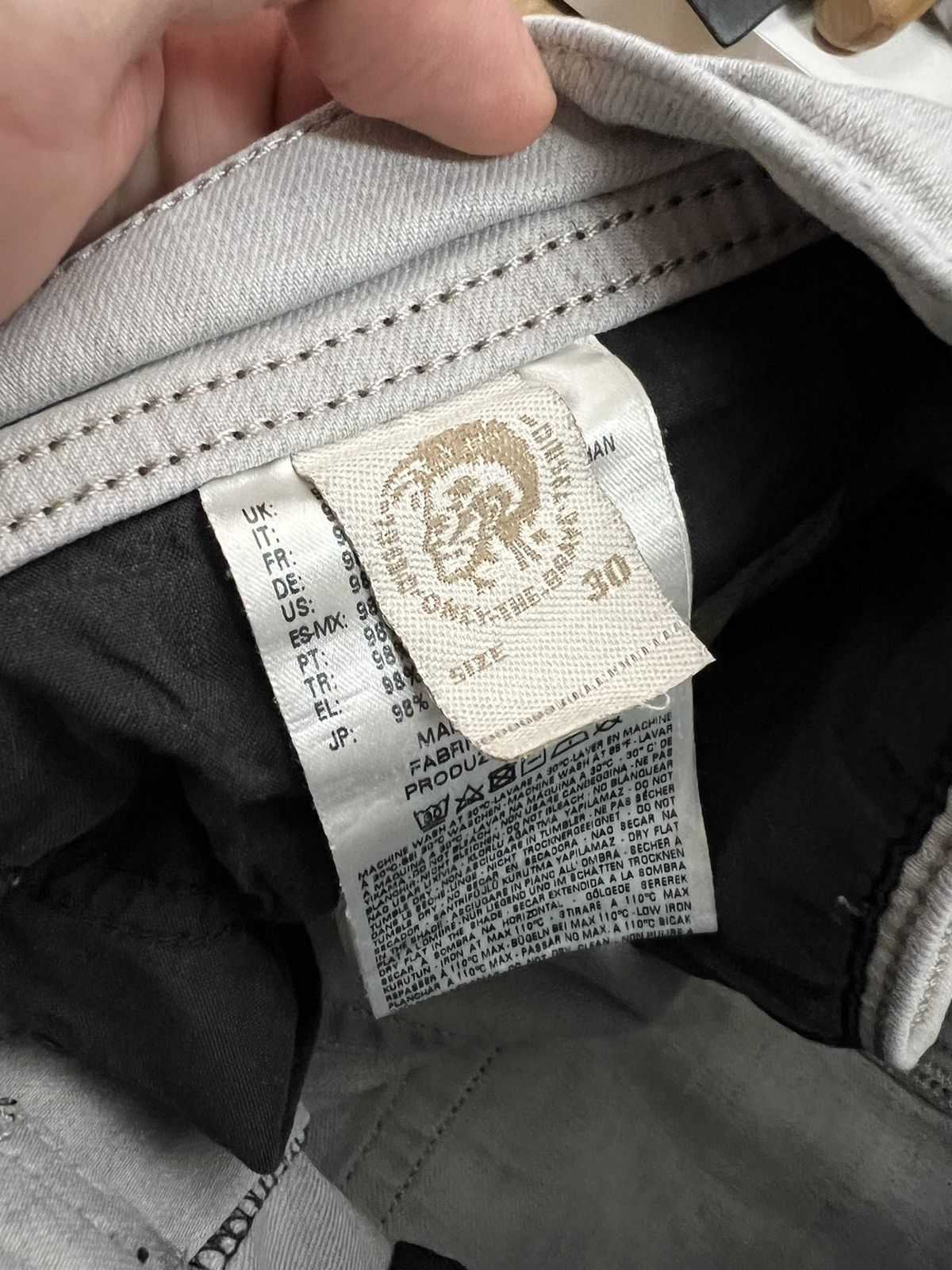 Diesel TEPPHAR W30/L32 Ripped Slim-Carrot Fit Jeans 19349 Size US 30 / EU 46 - 5 Thumbnail
