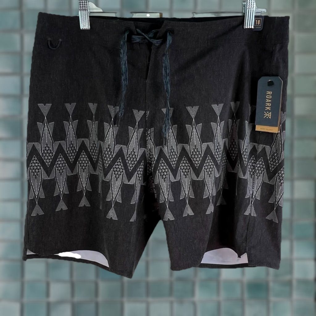 Roark ROARK The Passage Short Shorts Men’s 33 Black Lined Gym Casual Size US 33 - 1 Thumbnail