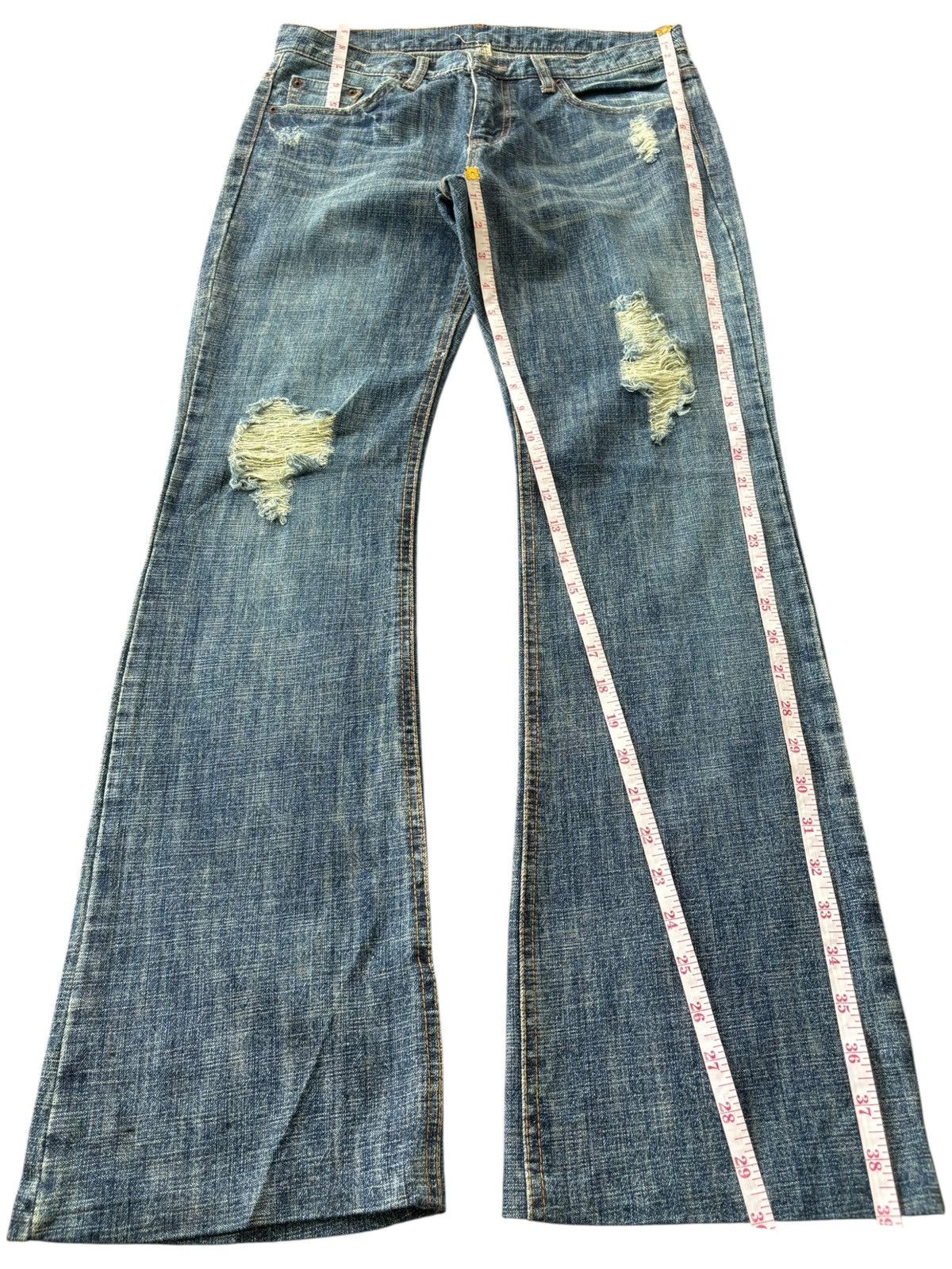 Yasuyuki Ishii Vintage Japanese Brand Blue Wash Distress Flare Jeans Size 30" / US 8 / IT 44 - 11 Thumbnail