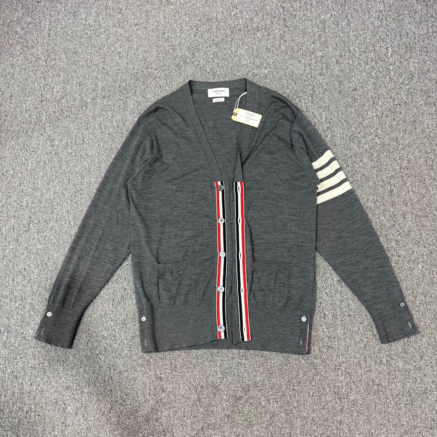 Thom Browne Thom Browne gray 4-bar wool cardigan 4 NWOT Size S / US 4 / IT 40 - 1 Thumbnail