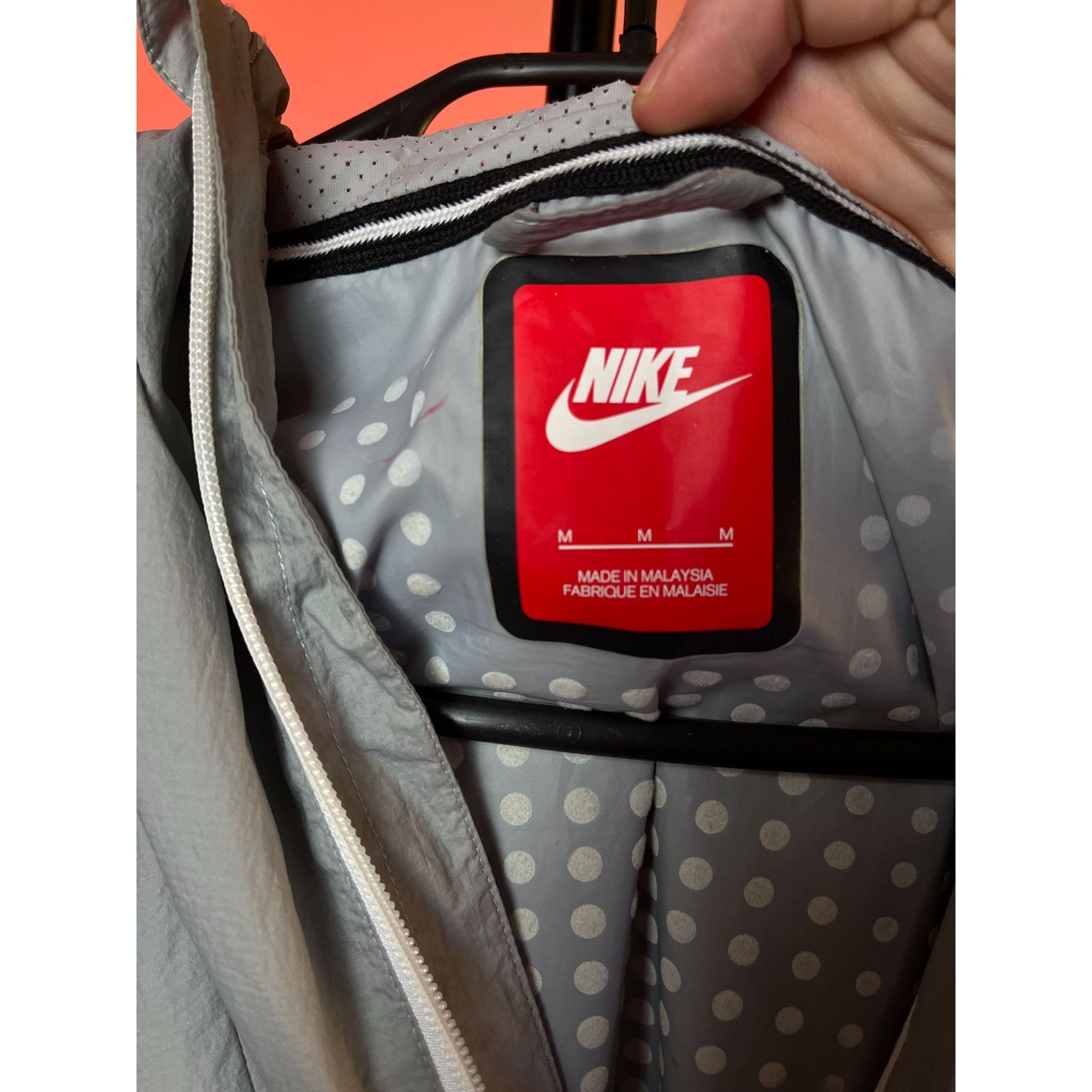 Nike Nike Windbreaker Jacket Gray Polka Dot Hooded Medium Malaysi Size US M / EU 48-50 / 2 - 4 Thumbnail
