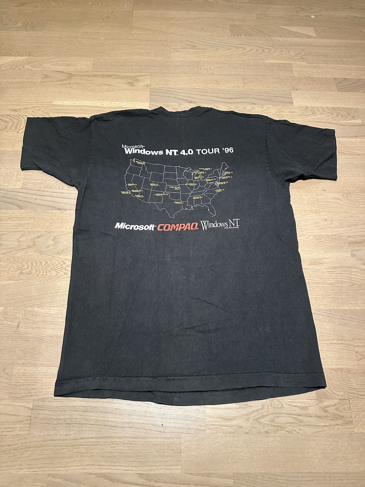 Vintage Vintage 1996 Microsoft Windows NT 4.0 Tour Tee Size US XL / EU 56 / 4 - 2 Thumbnail