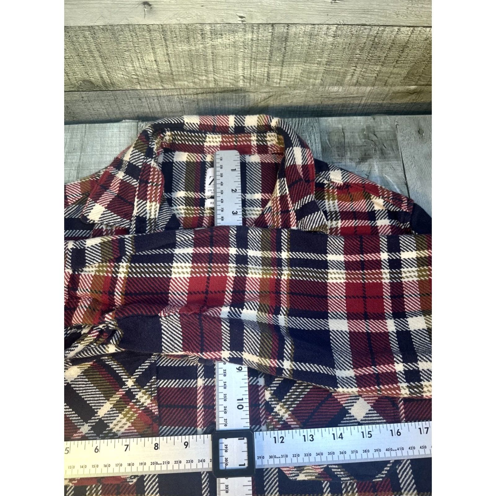 Zara Zara Flannel Work Shirt Mens Small Relaxed Fit Red Navy Blue Plaid Cotton Button-Up Grunge Casual Workwear Pocket Multicolor Fall Winter Size US S / EU 44-46 / 1 - 6 Thumbnail