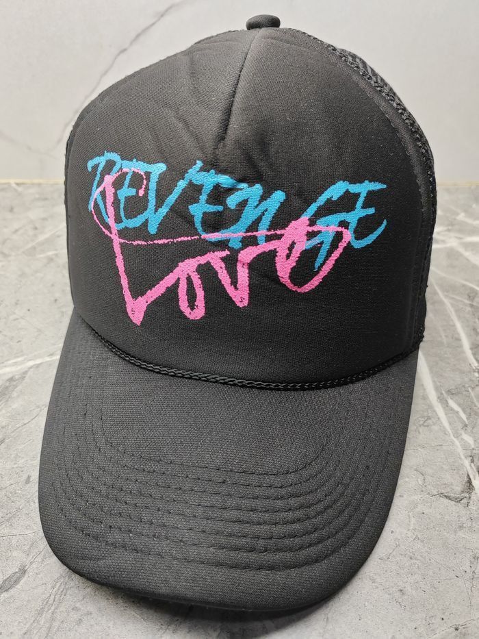 Japanese Brand Vintage Revenge Love x Otto Trucker Hat Cap Size ONE SIZE - 1 Thumbnail