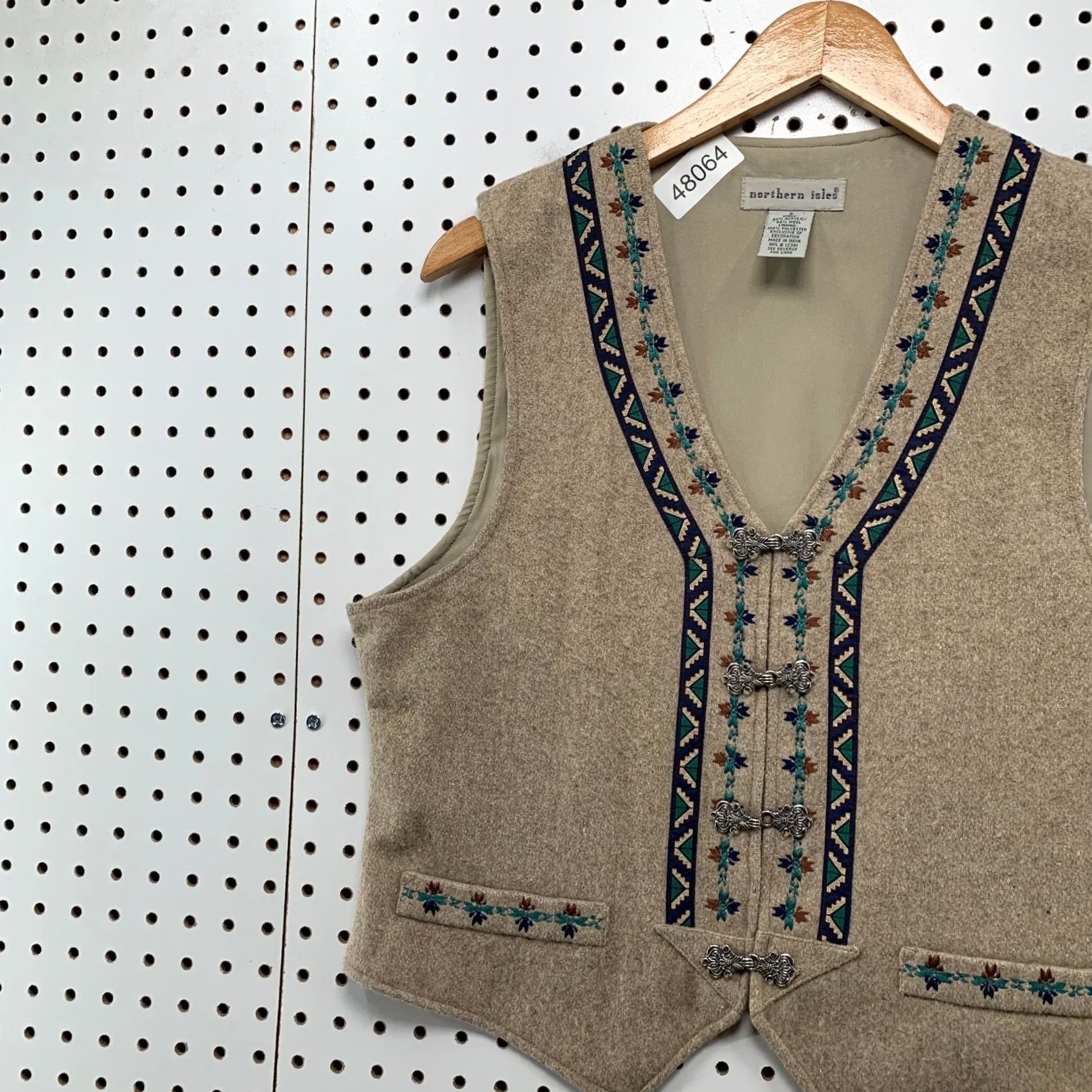 Vintage VINTAGE Northern Womens Vest Wool Tyrolean Austrian Beig Beige Folkloric Boho Small Wool Tyrolean Vest Womens Small Beige Bohemian Winter Fall Womens Size S / US 4 / IT 40 - 5 Thumbnail