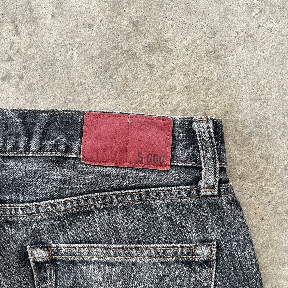 Japanese Brand W34 Vintage Japanese Black Faded Jeans Distressed Pants Size US 34 / EU 50 - 8 Thumbnail