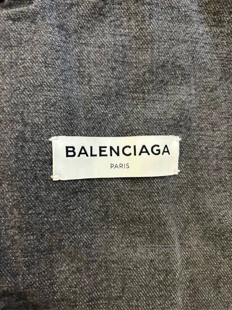 Balenciaga Balenciaga Washed Denim Jacket Grey Size XS / US 0-2 / IT 36-38 - 3 Thumbnail