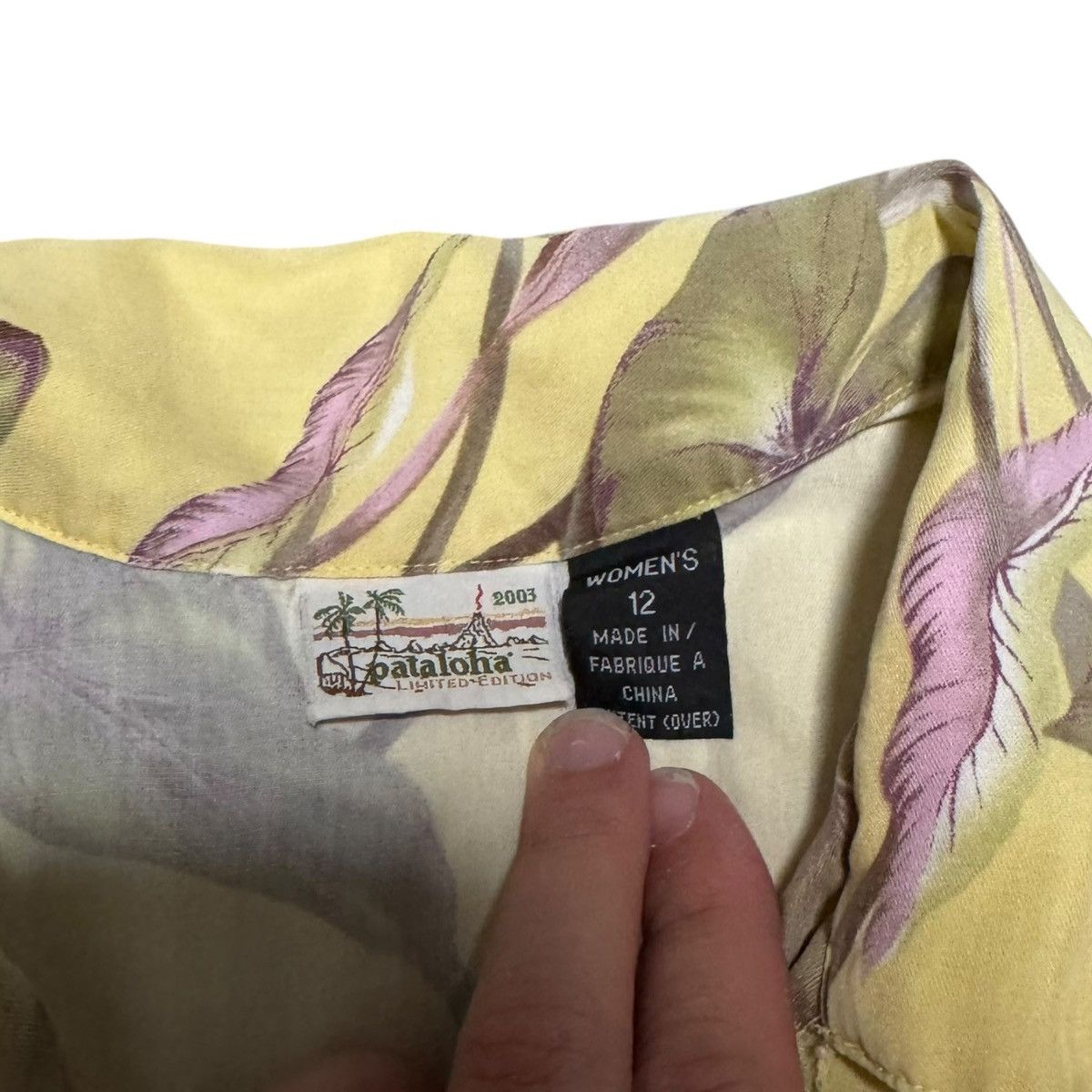 Patagonia Pataloha Patagonia Lyocell Floral Hawaiian Shirt Women's 12 Size XL / US 12-14 / IT 48-50 - 4 Thumbnail