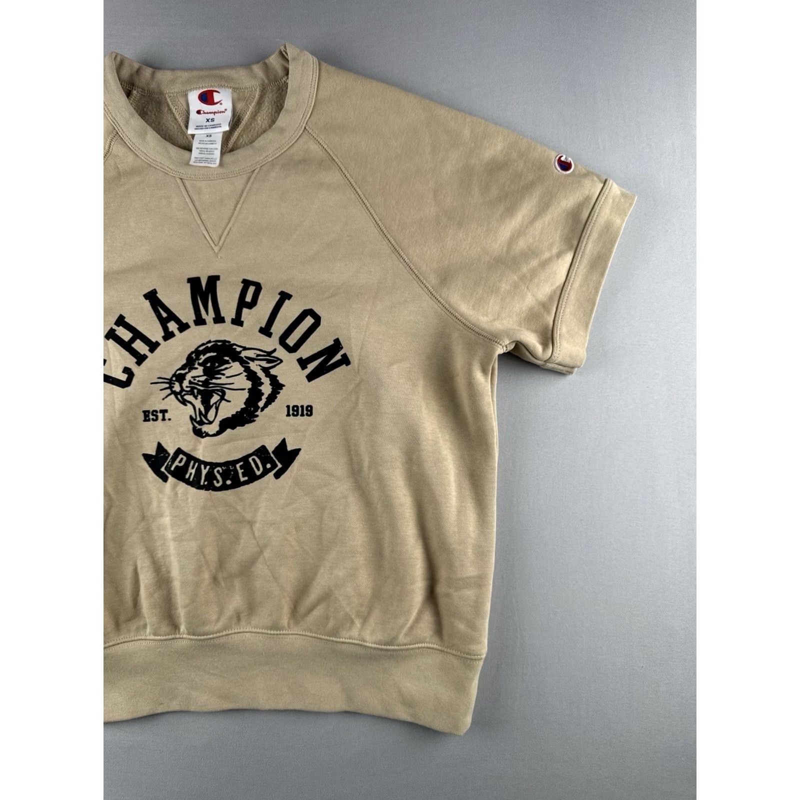 Champion Champion Cropped Sweatshirt Womens XS Beige Short Sleeve Crewneck Pullover Retro Sports Activewear Size XS / US 0-2 / IT 36-38 - 3 Thumbnail