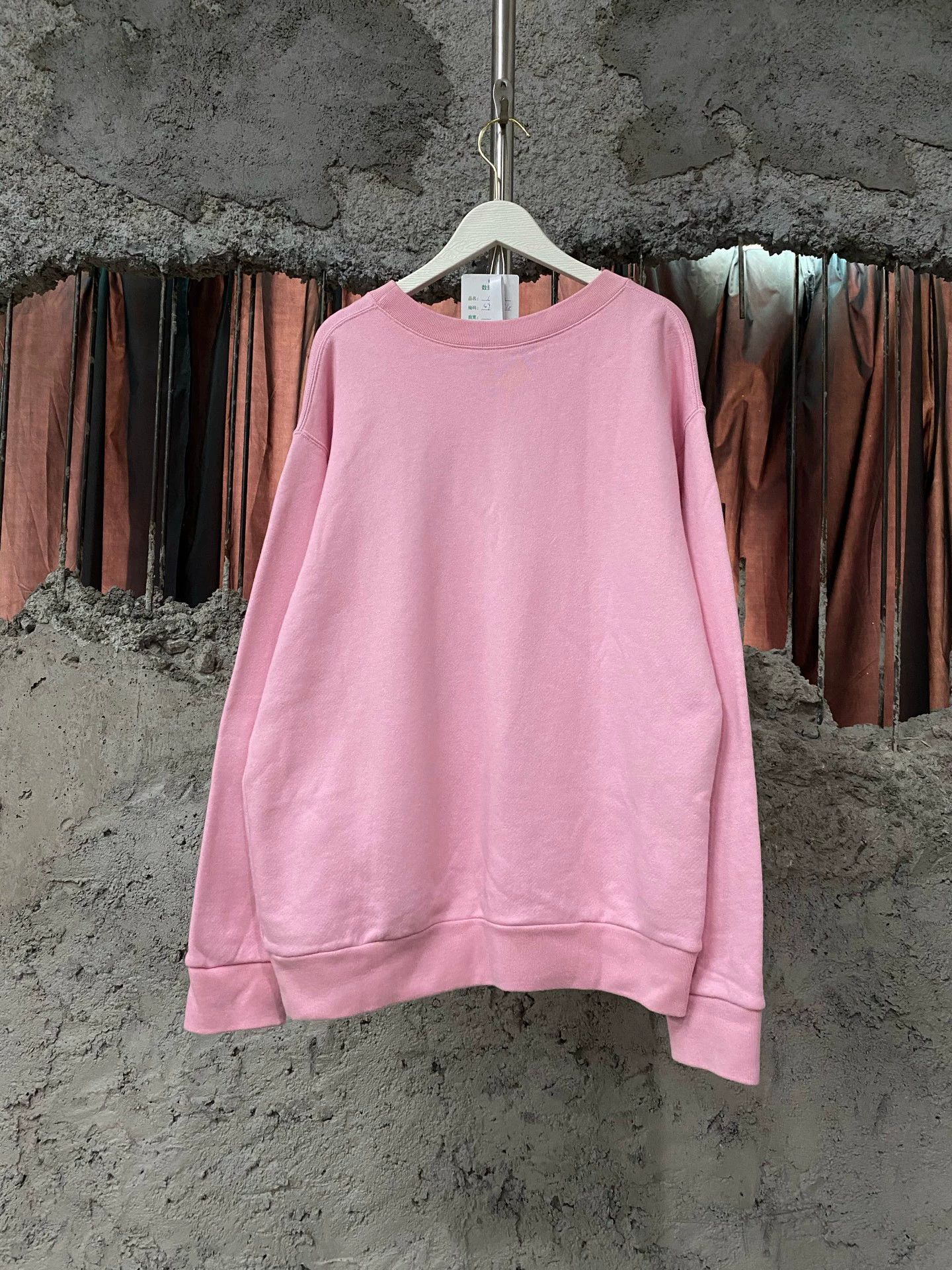 Gucci Gucci sweatshirt 99 new xs Size XS / US 0-2 / IT 36-38 - 2 Thumbnail
