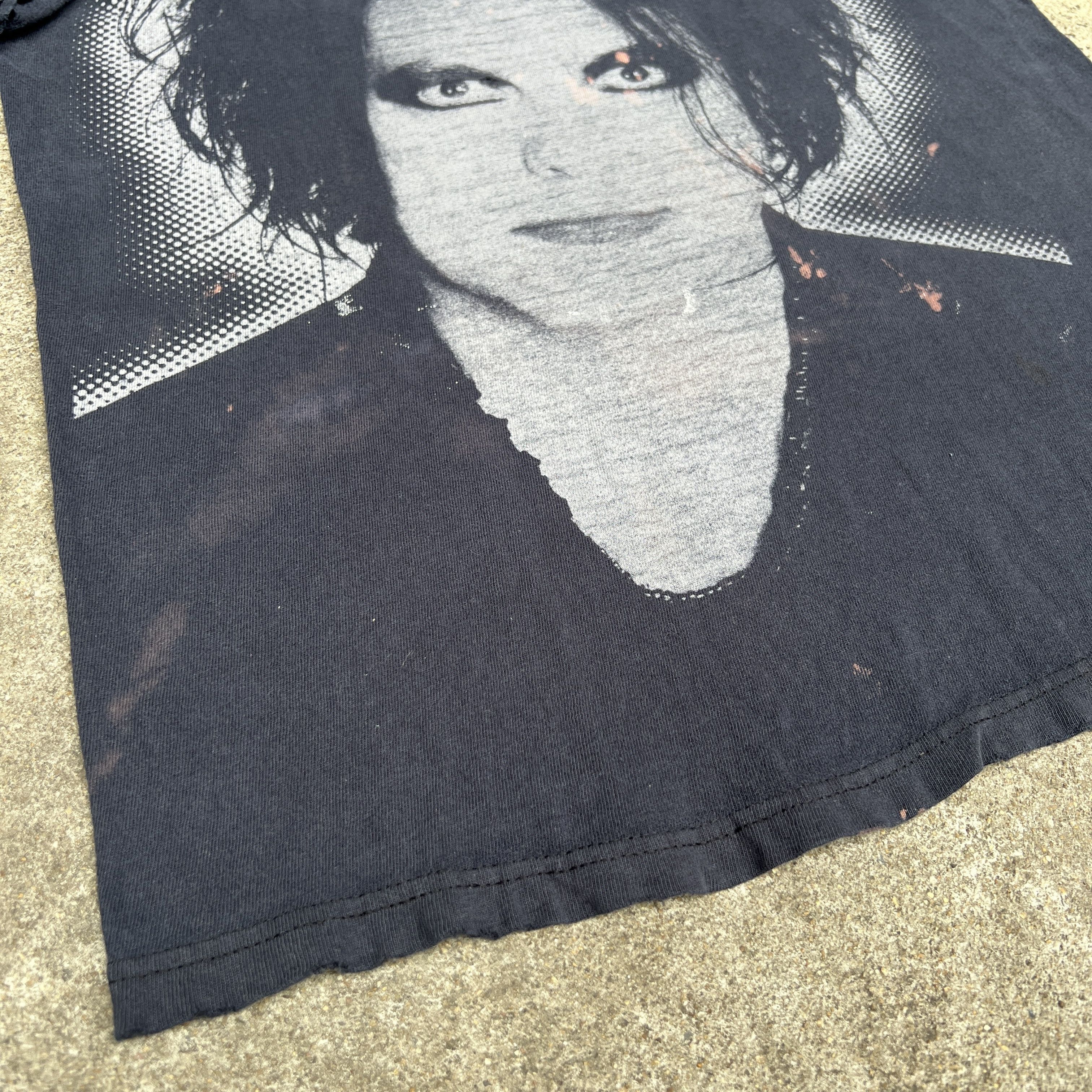 Band Tees Vintage Y2K The Cure Promo Tee Robert Smith faded Distressed Size US M / EU 48-50 / 2 - 5 Thumbnail