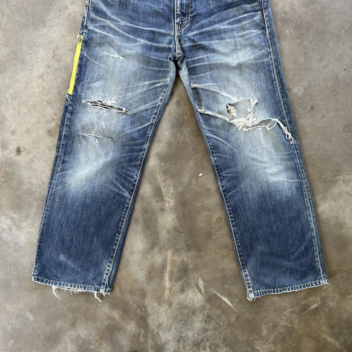 Japanese Brand Vintage Levi’s 503 Packable Distressed Faded Denim Jean Size US 36 / EU 52 - 2 Thumbnail