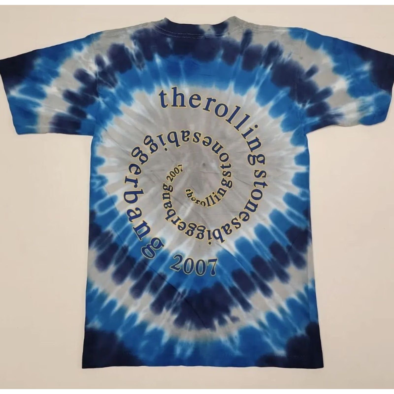 Vintage VINTAGE Rolling Stones a Bigger Bang Tie Dye Shirt Band Tour Size Small Shirt Mens Tie Dye 2007 Bands Tour Omnidirectional Graphic T Shirt Mens Size S Size US S / EU 44-46 / 1 - 2 Thumbnail