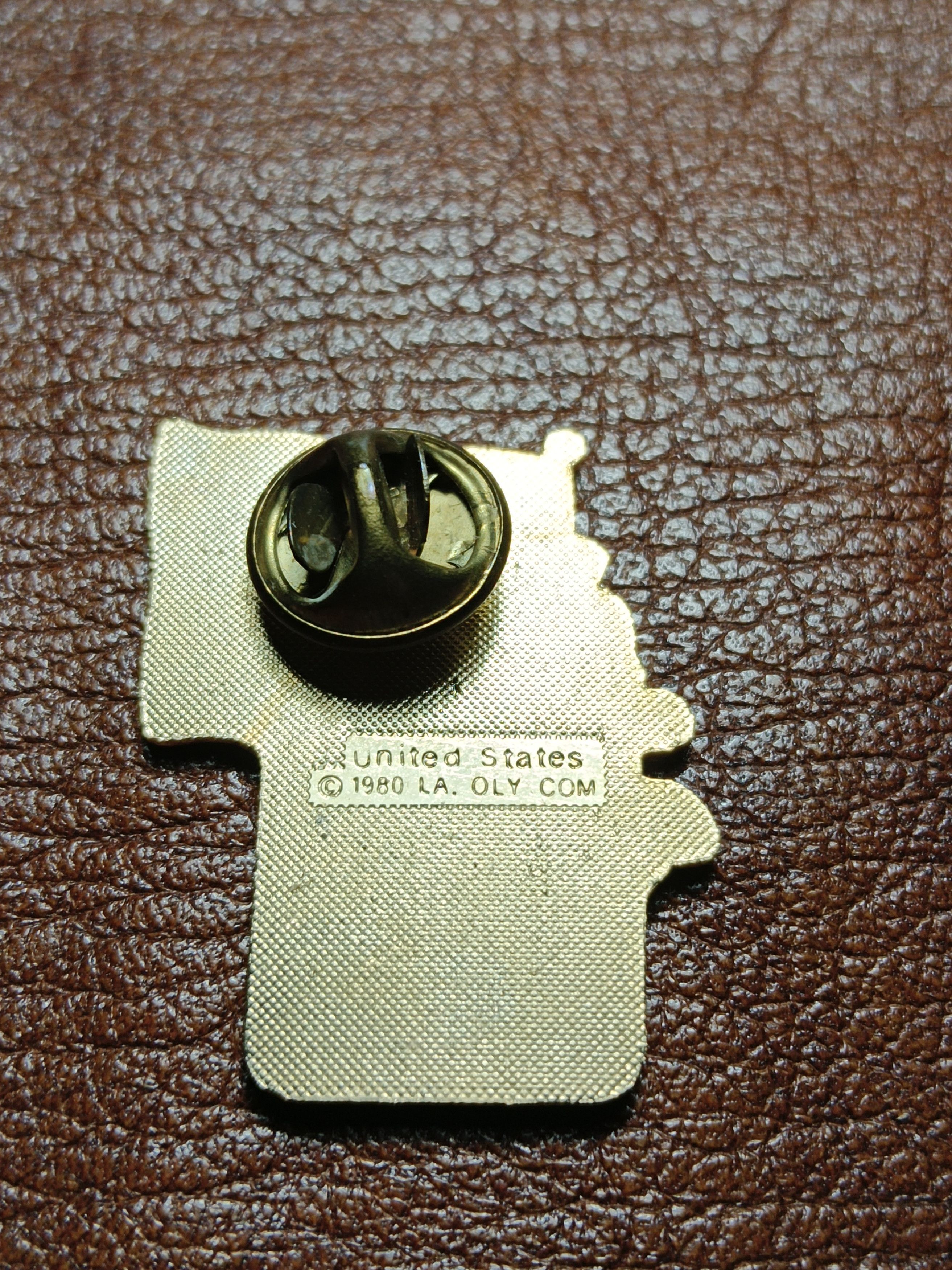 Coca Cola × USA Olympics Vintage 1984 Los Angeles Olympic CA Coca Cola Pin Badge Size ONE SIZE - 5 Thumbnail
