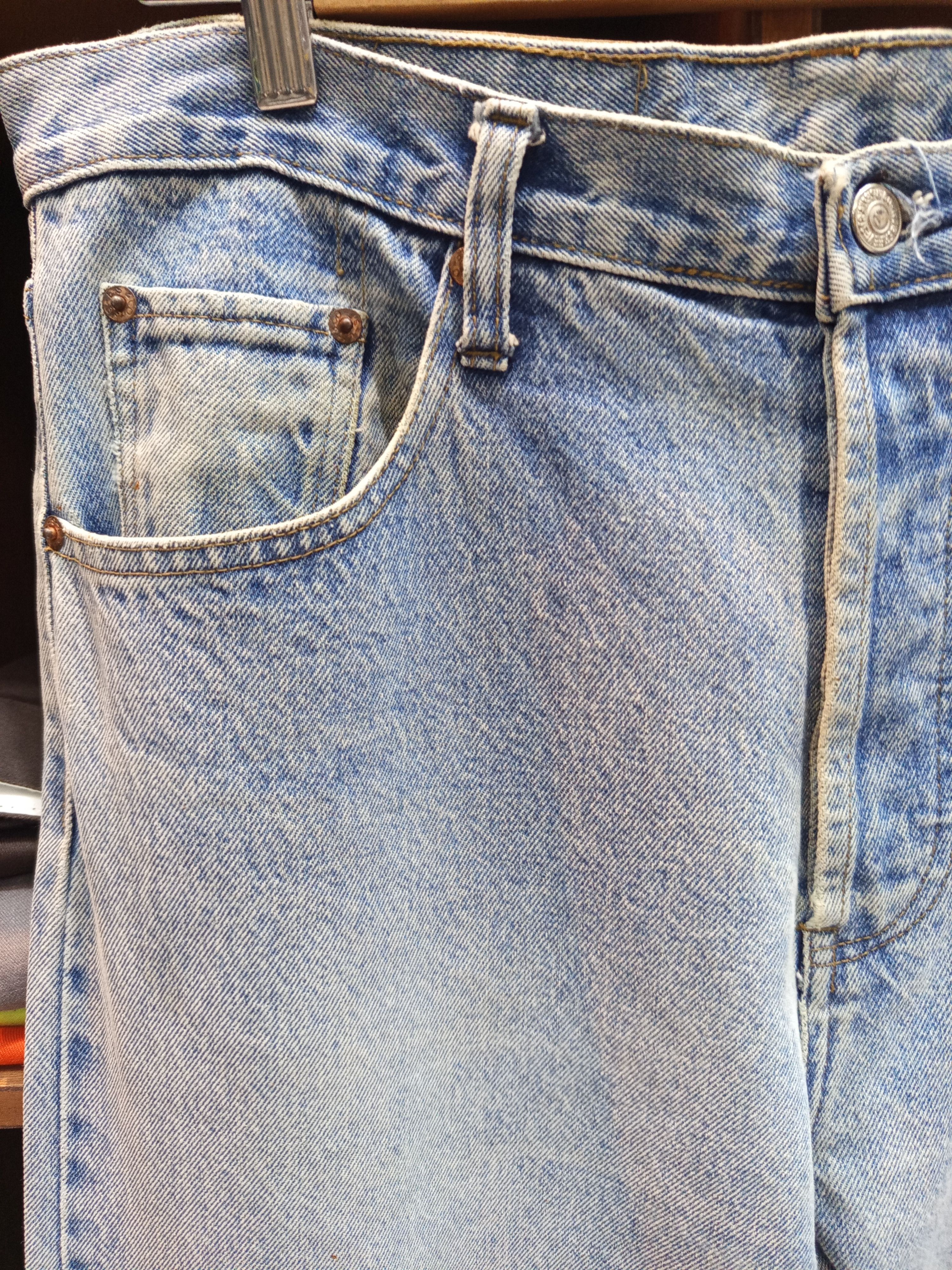 Vintage 1980s Levi’s 501 Made in USA Button Fly Denim Pants Size US 36 / EU 52 - 7 Thumbnail