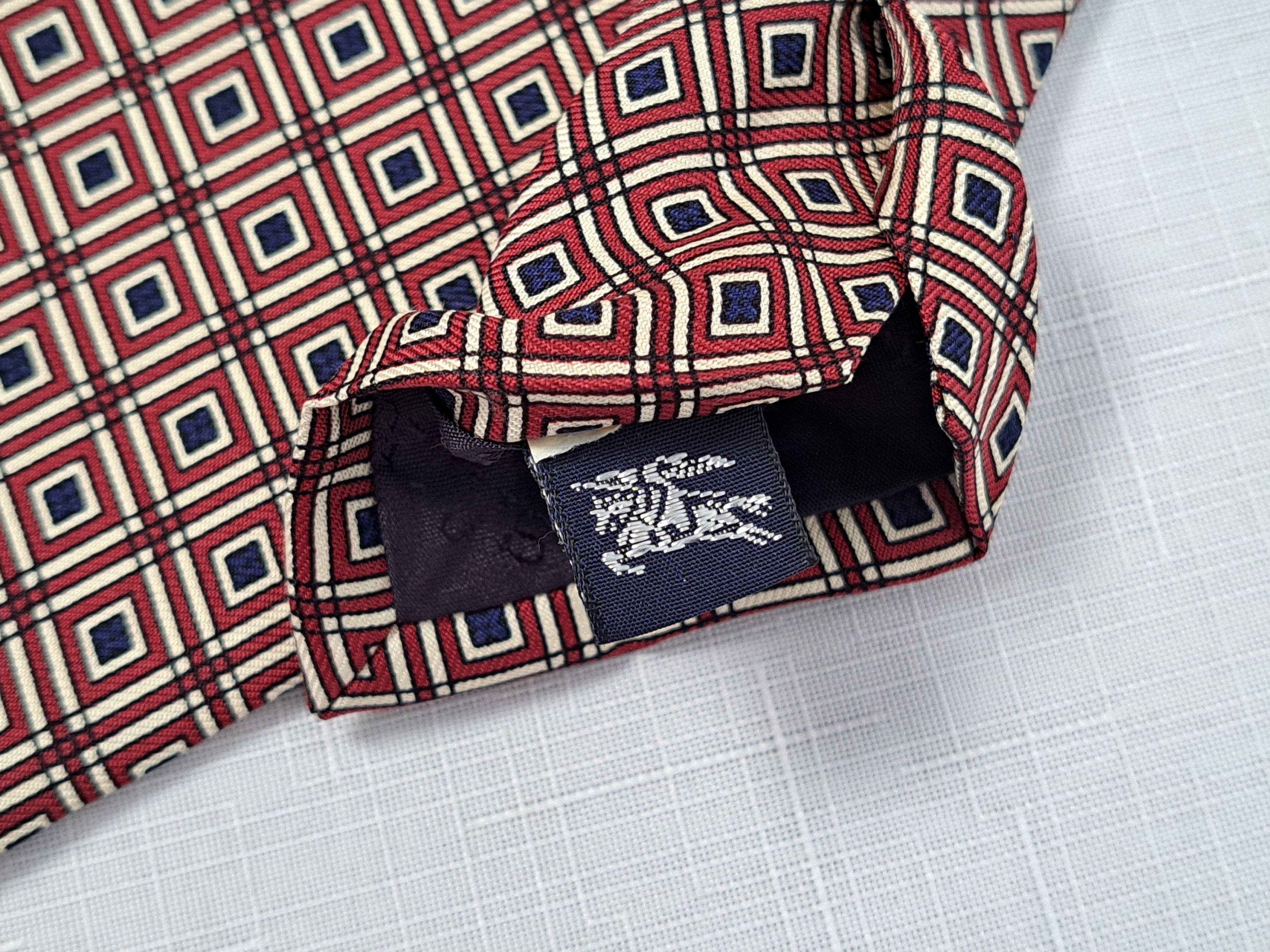 Burberry Burberrys vintage geometric pattern silk tie. Made in USA Size ONE SIZE - 10 Thumbnail