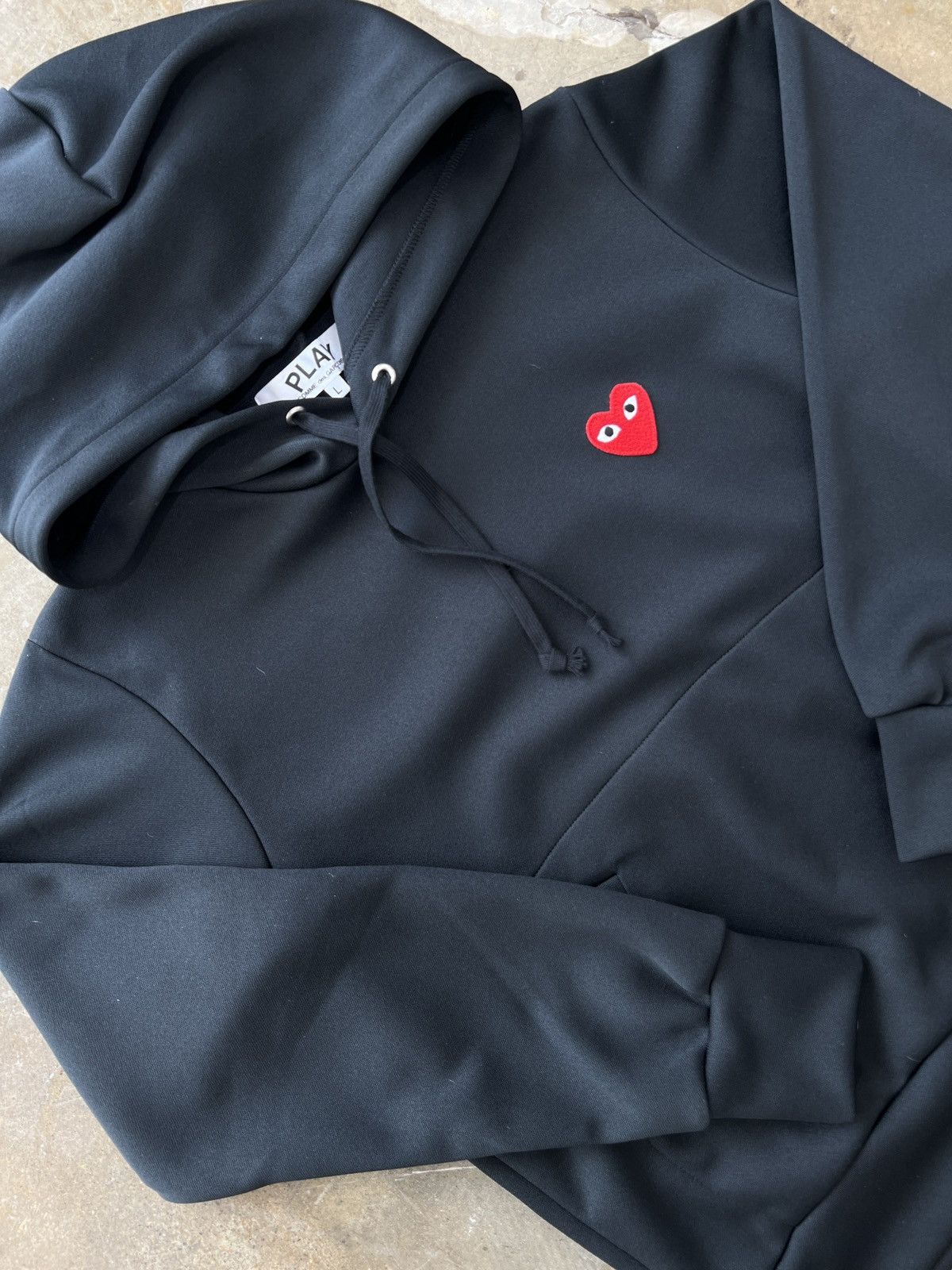 Comme des Garcons Comme De Garcons Play Heart Hoodie Sz. Large Size US L / EU 52-54 / 3 - 1 Thumbnail
