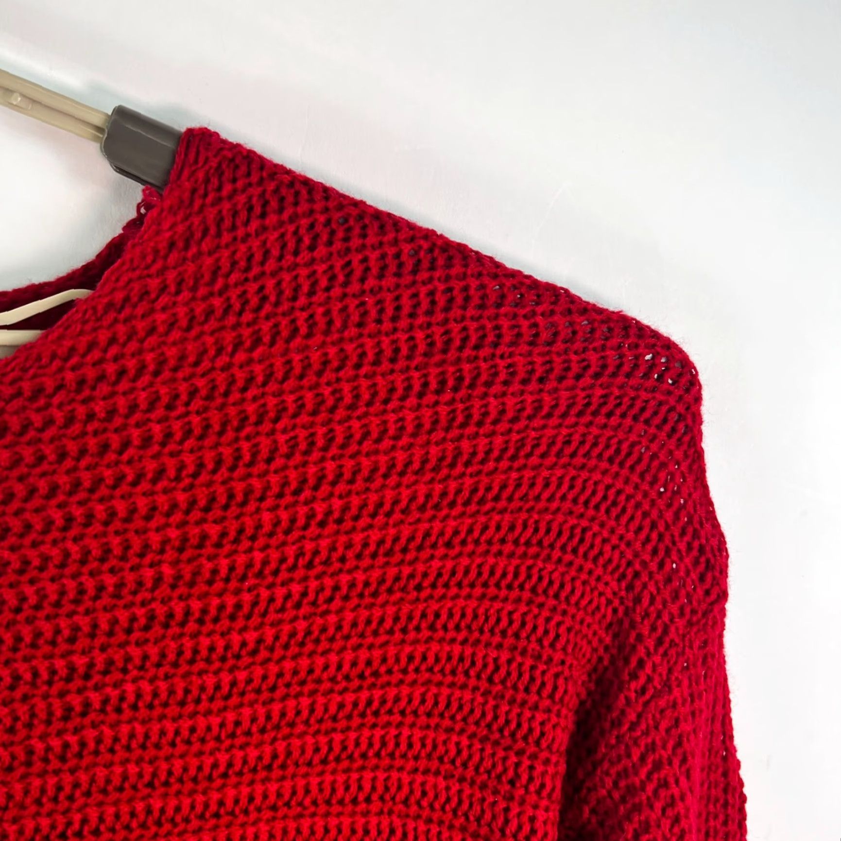 Vintage Universal Thread Sweater Shirt Women S Red Bell Sleeve Boat Neck Knit Open-Knit Solid Pullover Casual Womens 2010s (if decade) Size S / US 4 / IT 40 - 2 Thumbnail