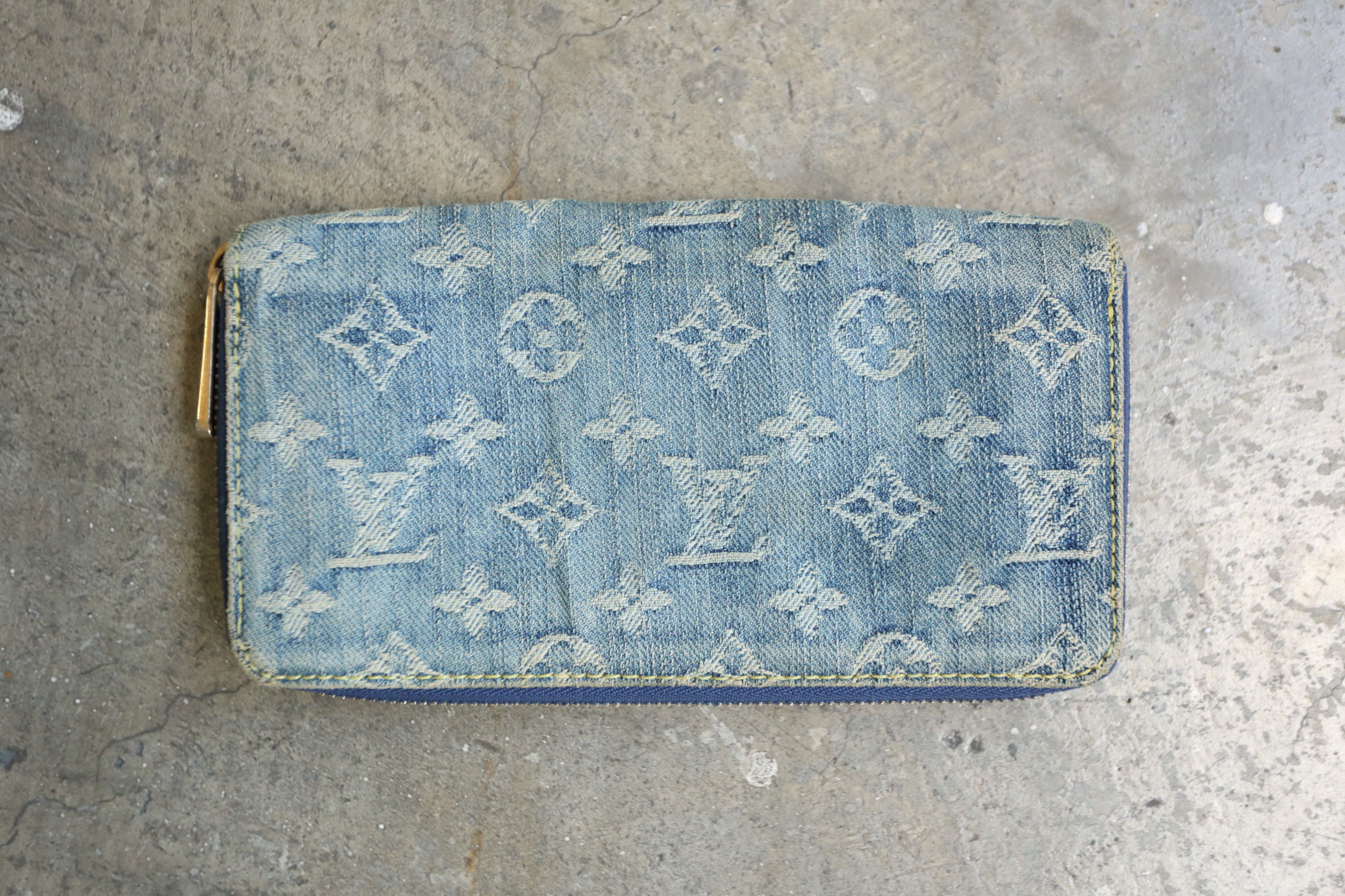 Louis Vuitton Louis Vuitton - MJ - 2007 - Monogram Denim Zippy Wallet Size ONE SIZE - 2 Thumbnail