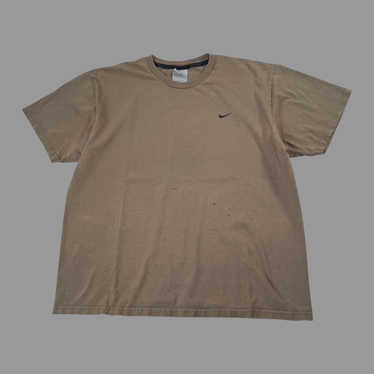 Nike × Vintage Vintage Y2K brown Nike tshirt Size US M / EU 48-50 / 2 - 1 Thumbnail