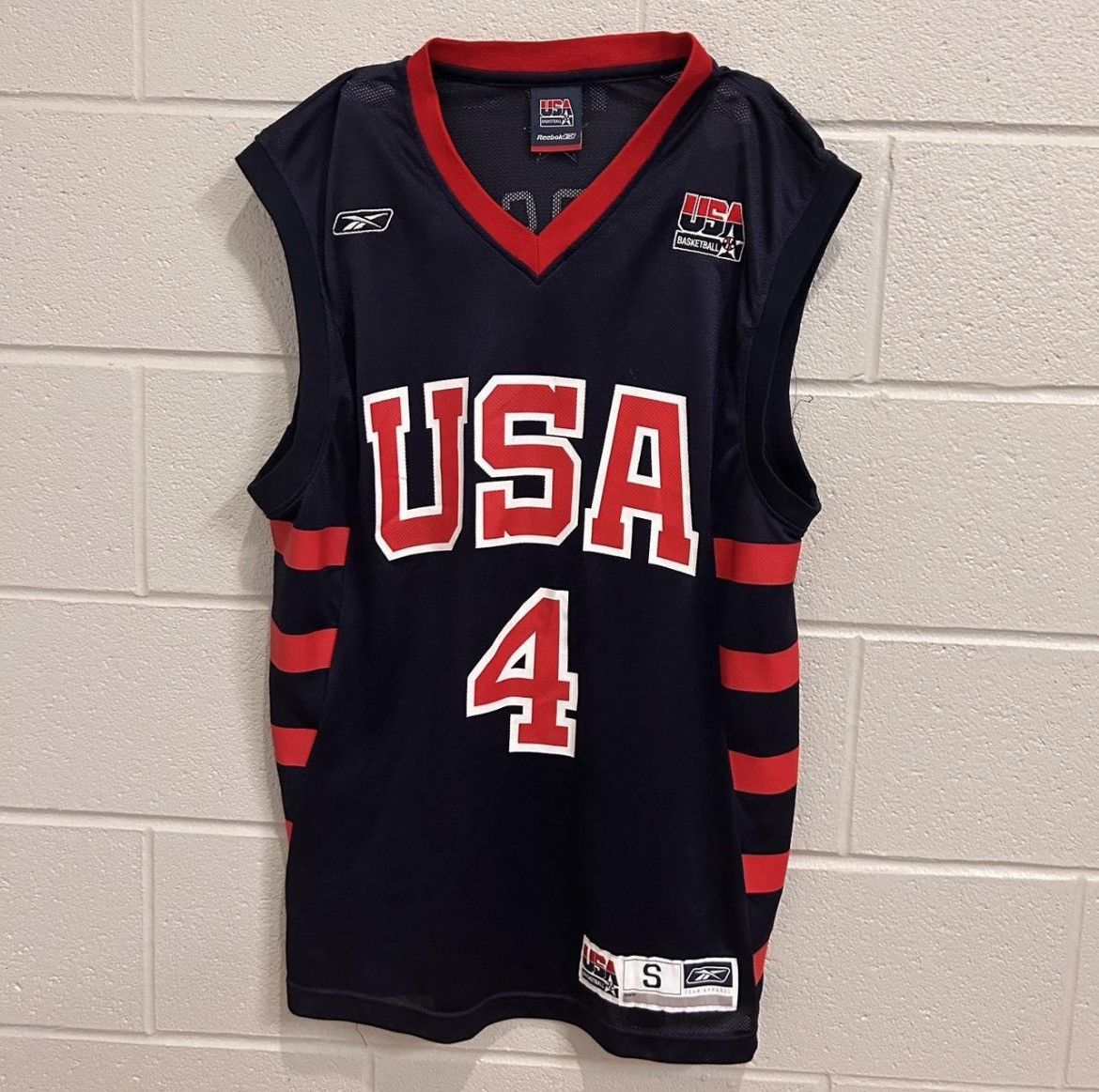 NBA 2004 Allen Iverson Team USA Number 4 Reebok Olympics Jersey Size US L / EU 52-54 / 3 - 2 Thumbnail