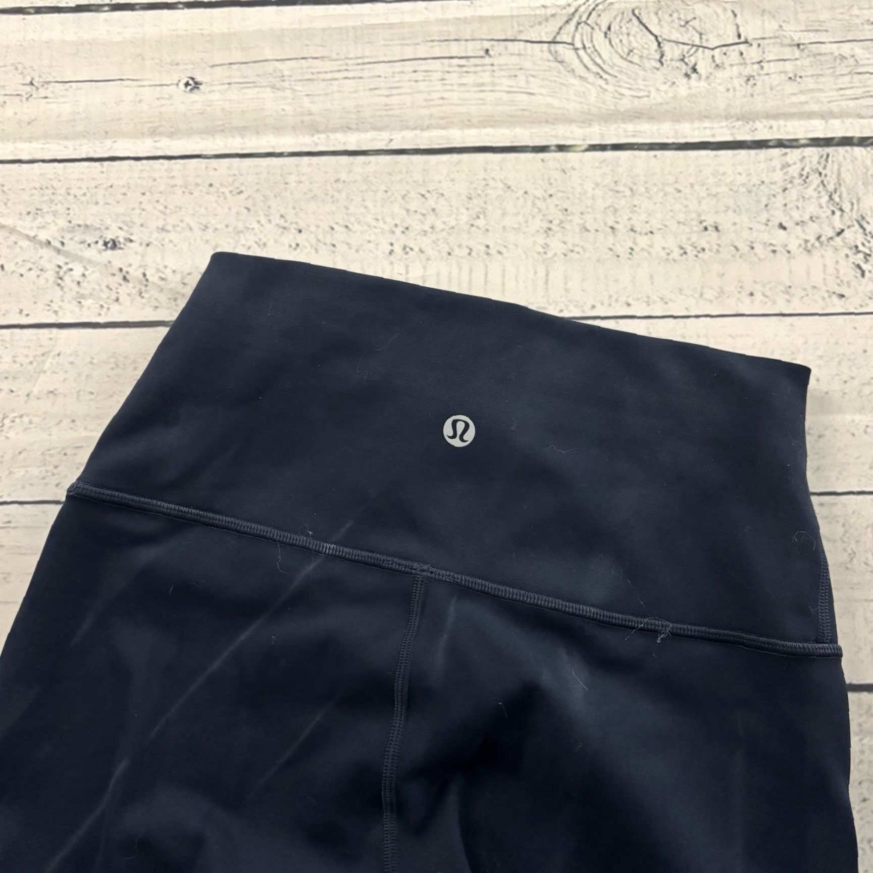 Lululemon Lululemon Wunder Train High-Rise Short 8" Women's 4 Navy Blue Size 27" / US 4 / IT 40 - 5 Thumbnail
